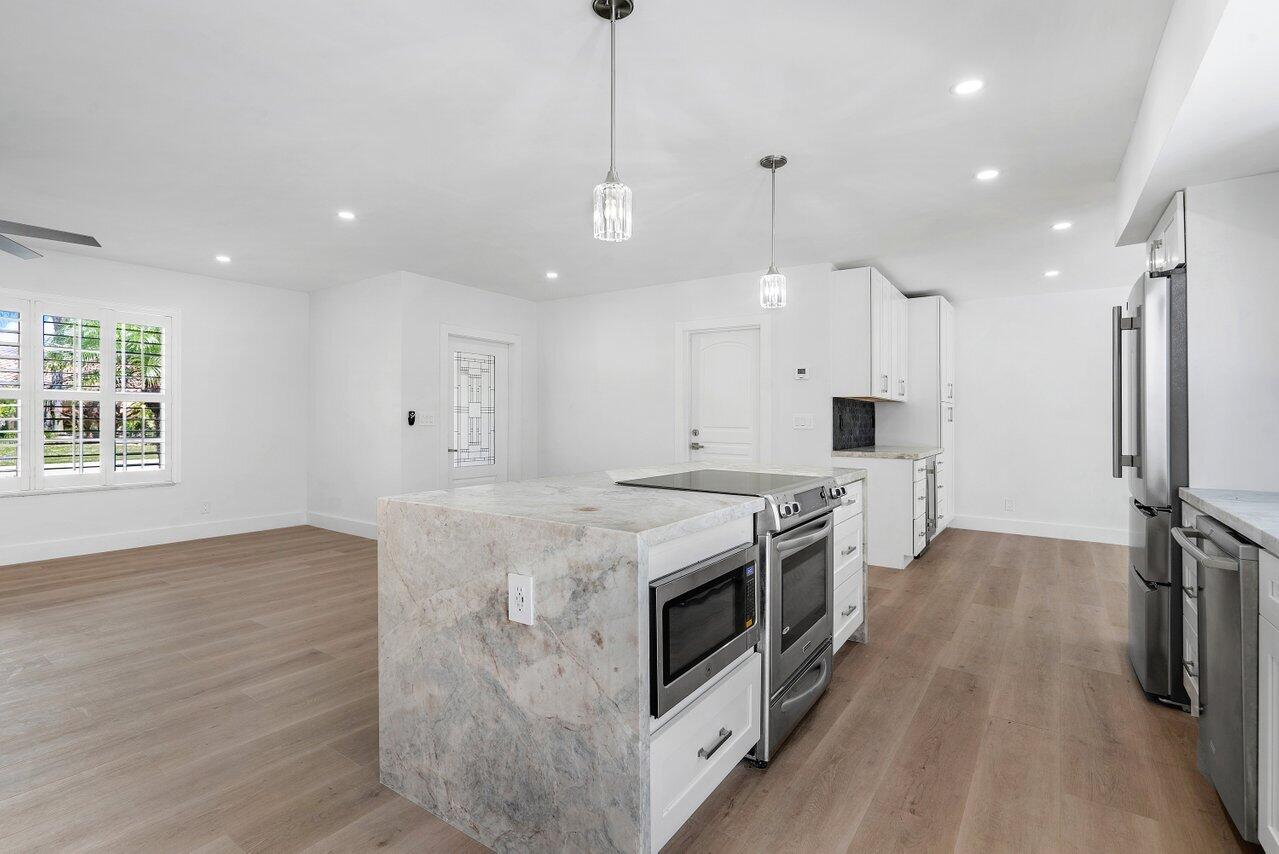 812 Cordova Drive