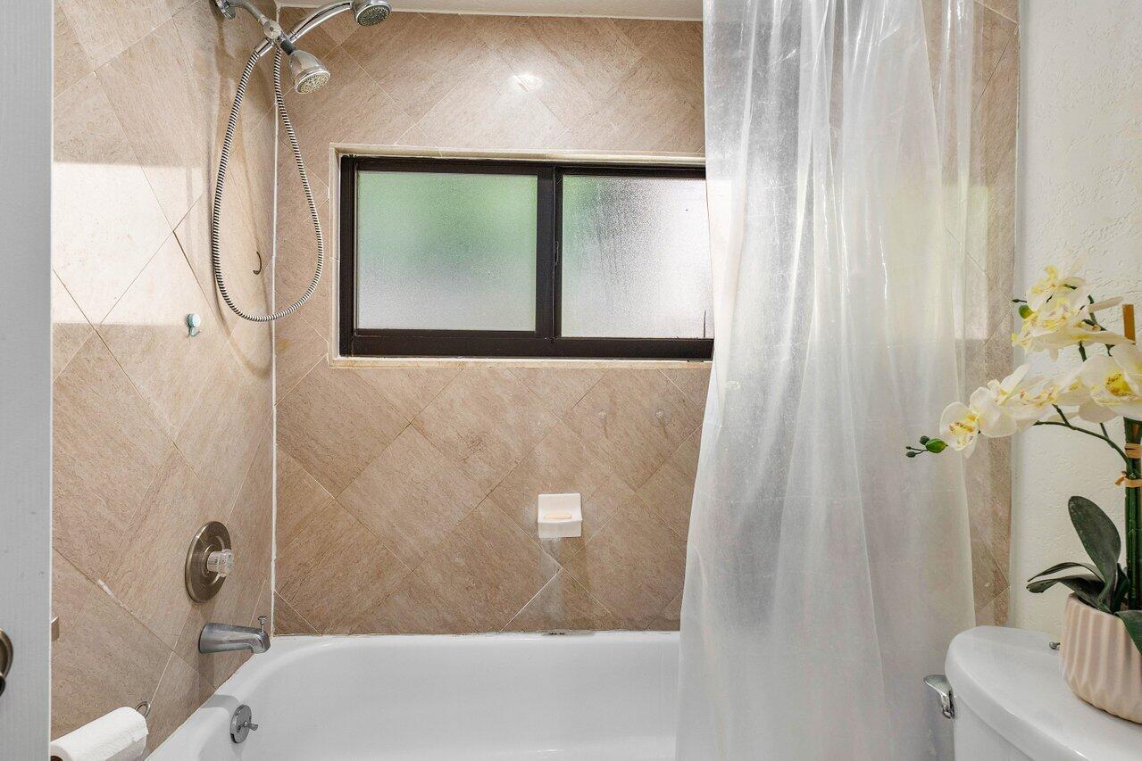 22346 Pineapple Walk Drive, Boca Raton