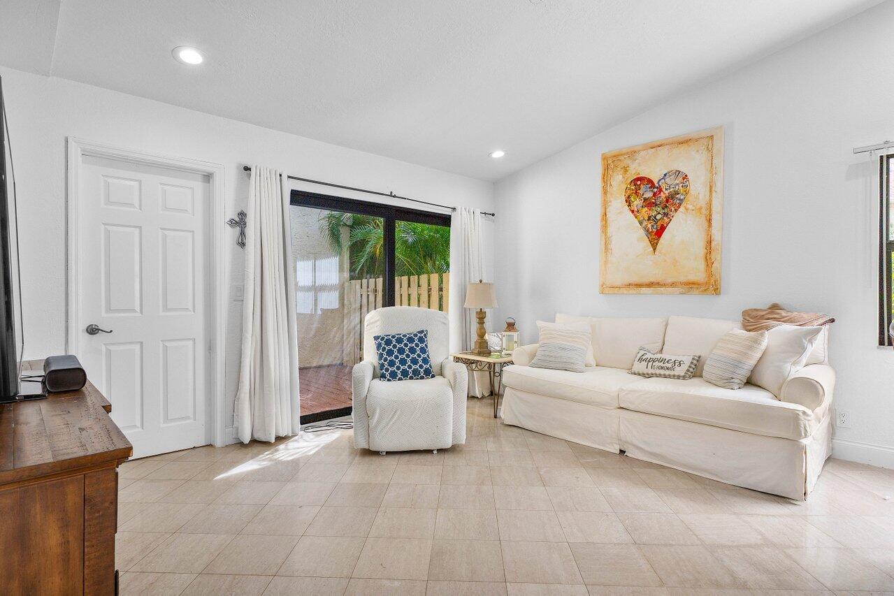 22346 Pineapple Walk Drive, Boca Raton