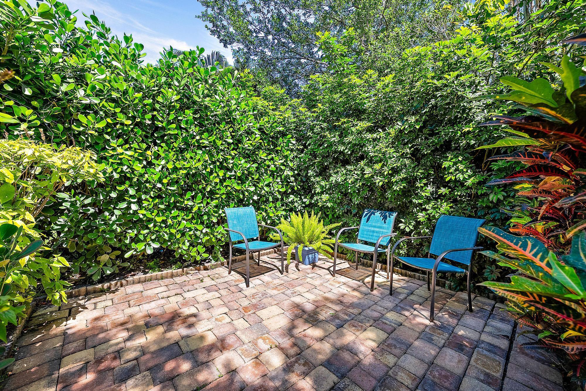 2001 SE Hanford Road