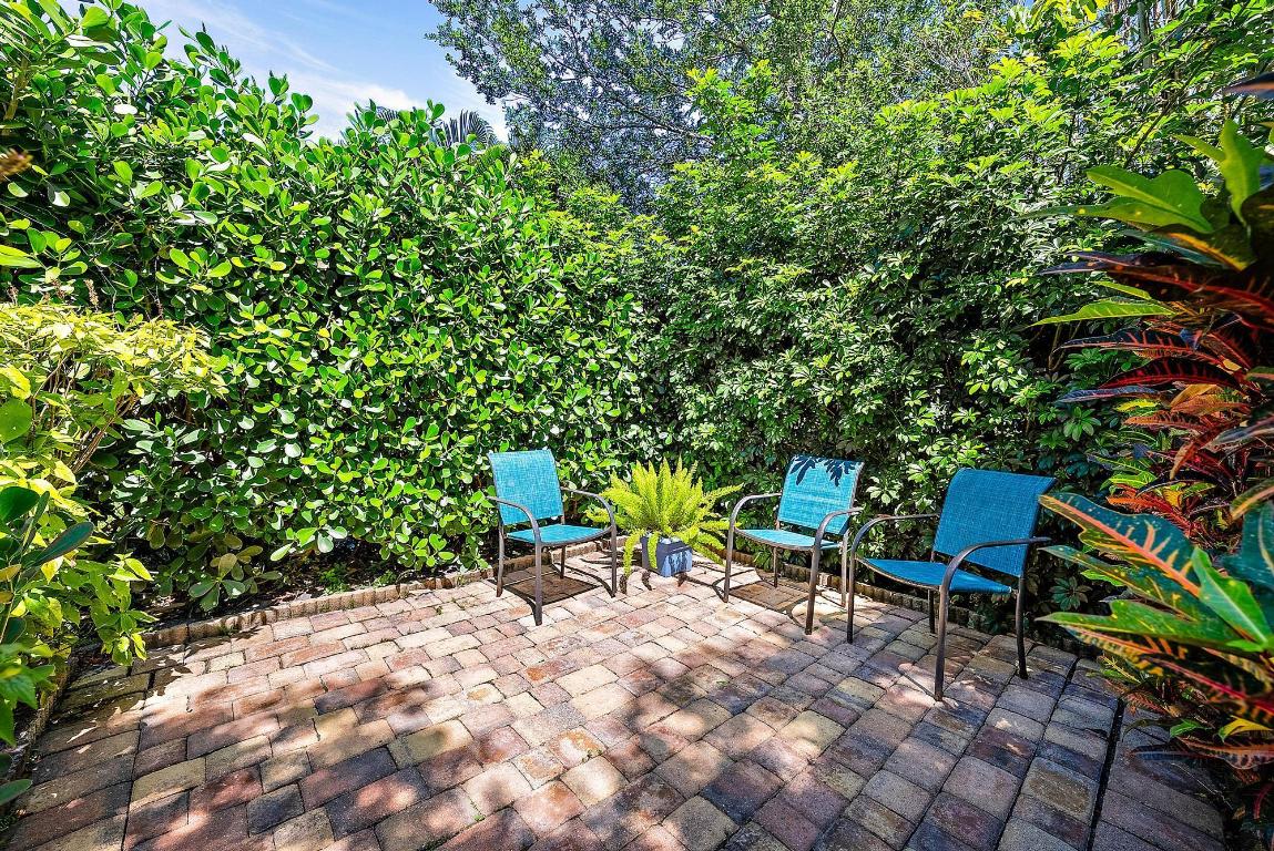 2001 SE Hanford Road