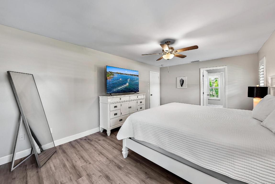 2001 SE Hanford Road