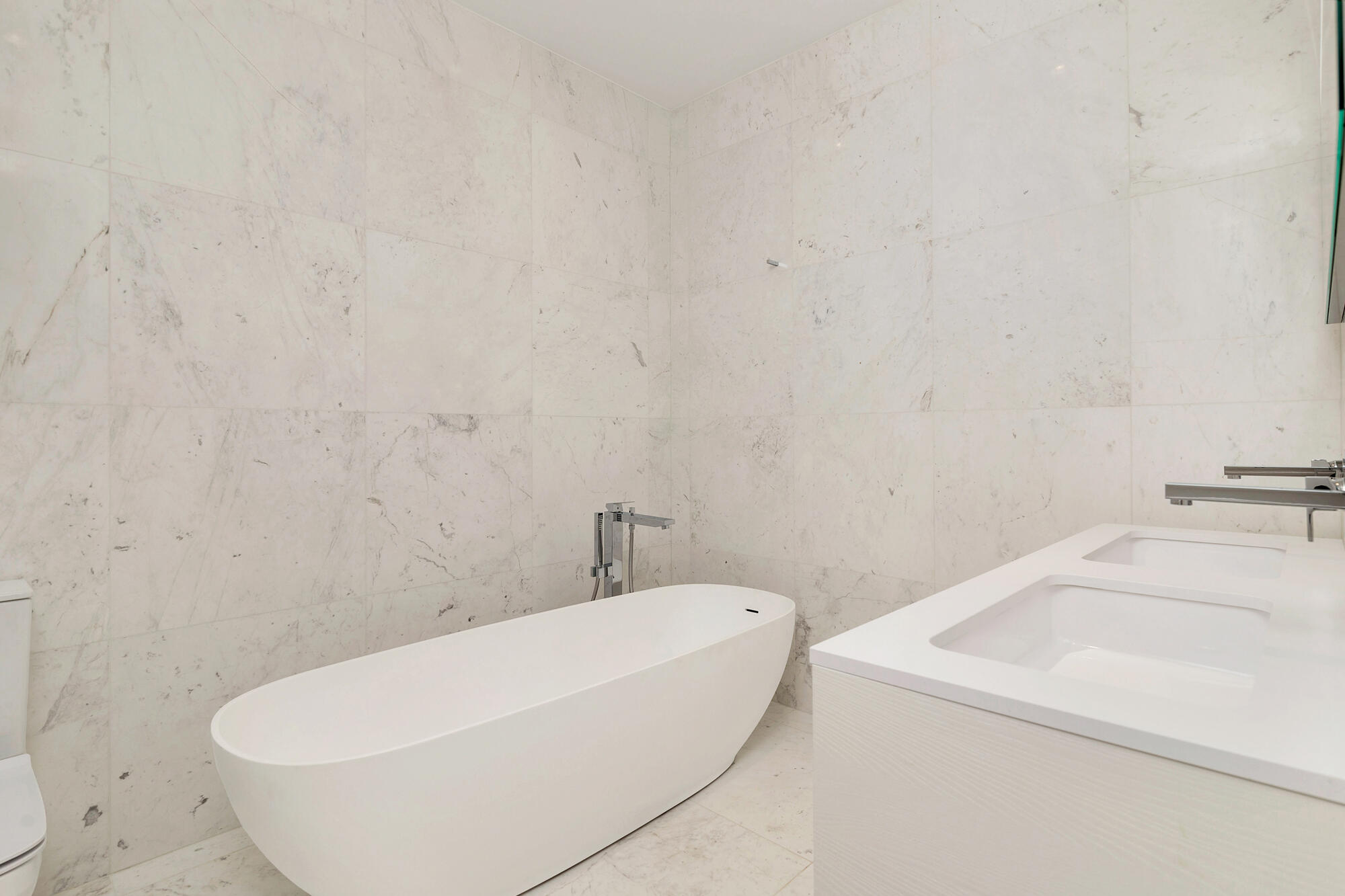 285 Colonial Lane, Palm Beach