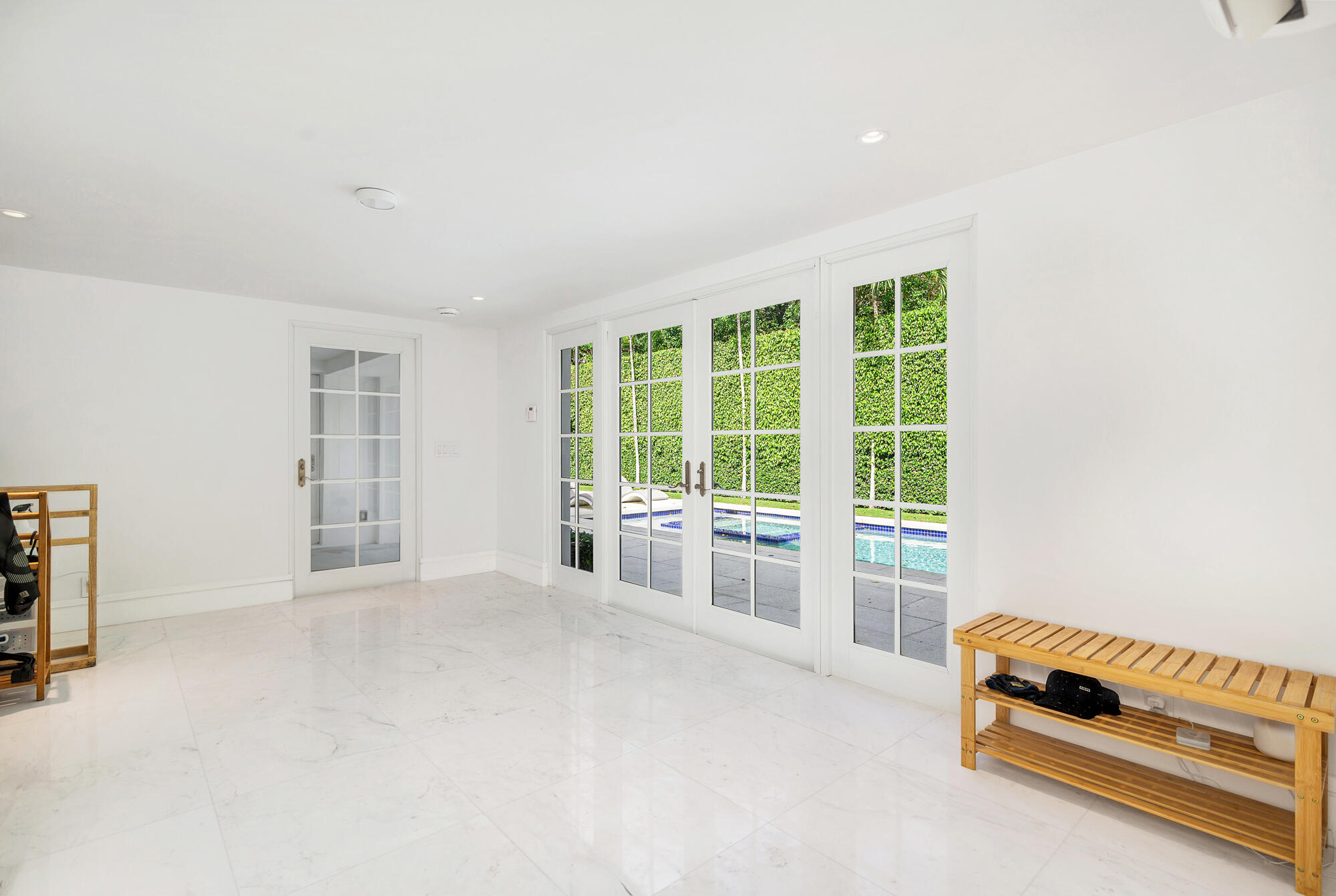 285 Colonial Lane, Palm Beach