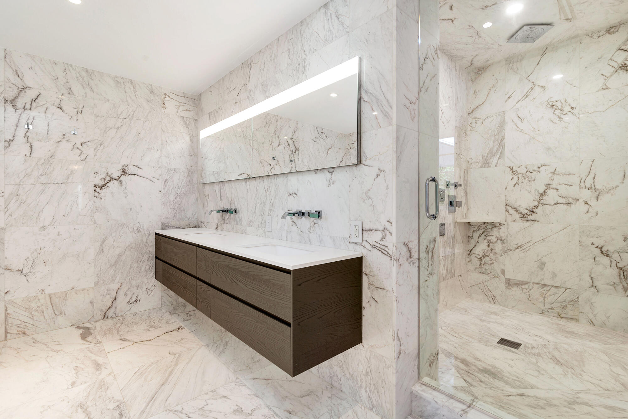 285 Colonial Lane, Palm Beach