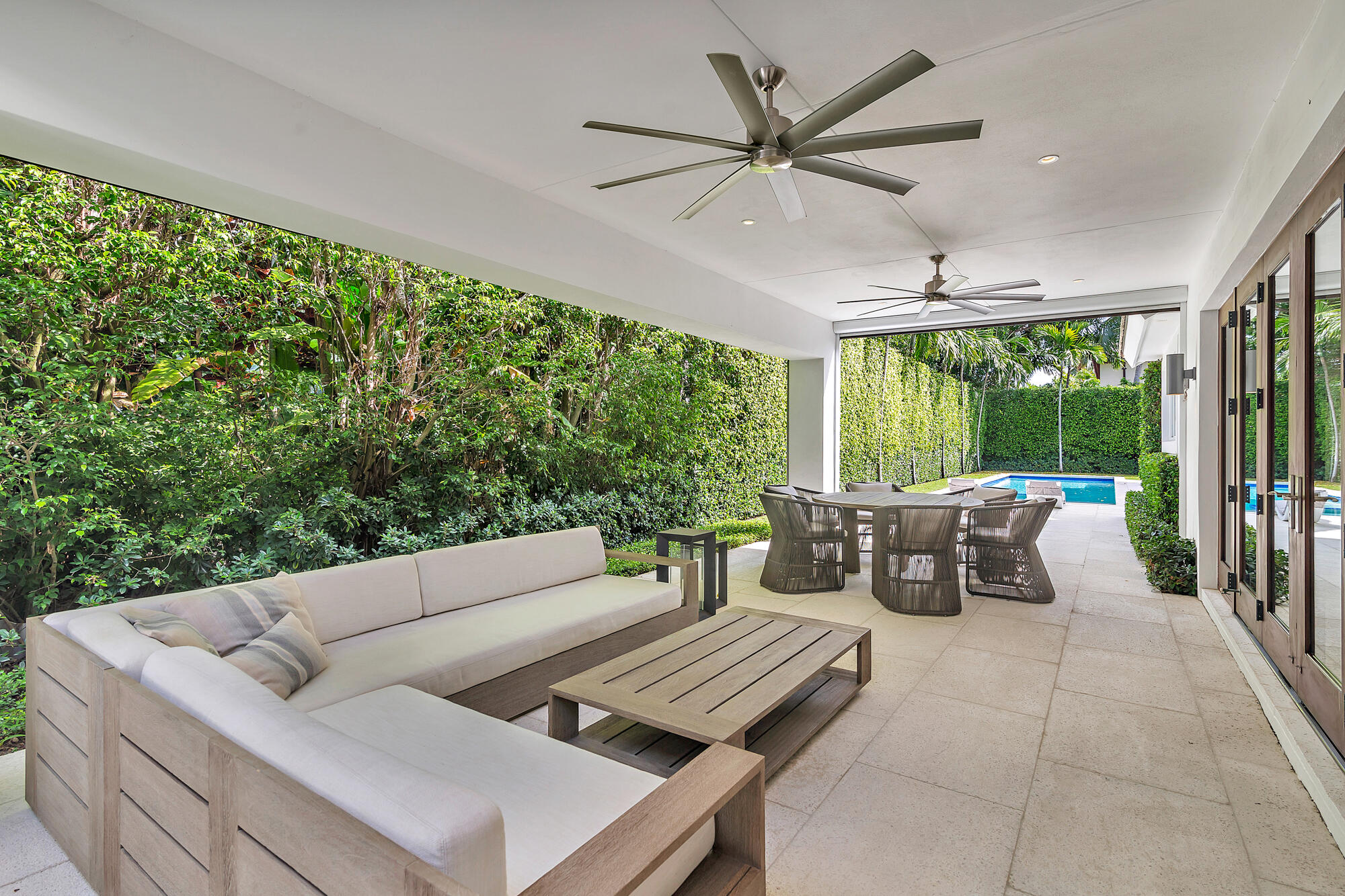 285 Colonial Lane, Palm Beach