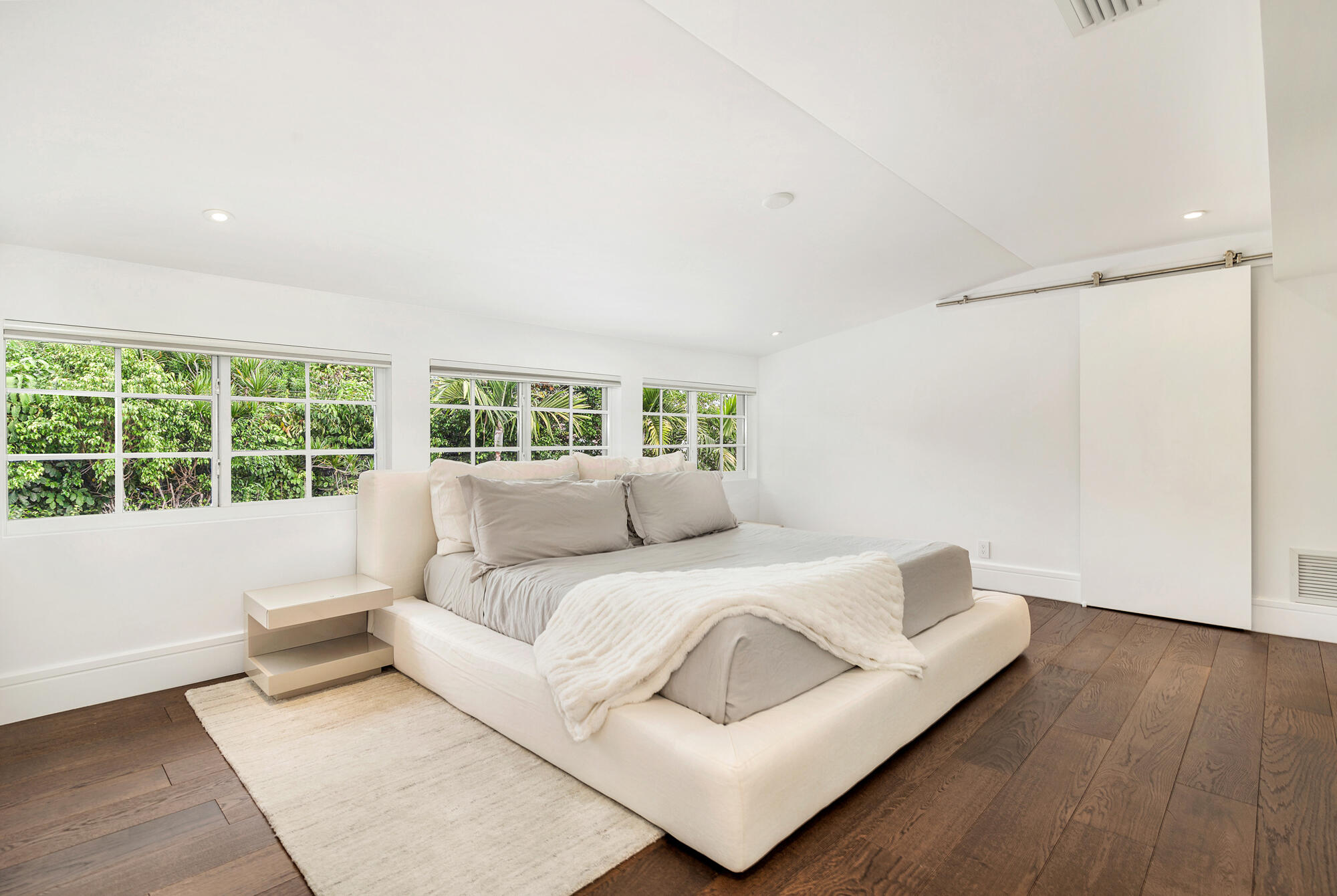 285 Colonial Lane, Palm Beach