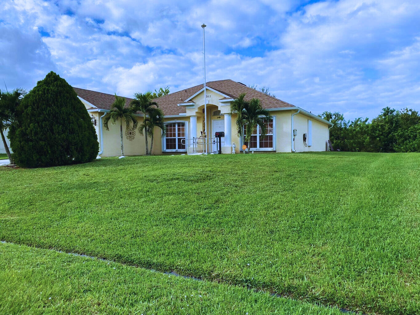 1361 SW Gastador Avenue, Port St. Lucie