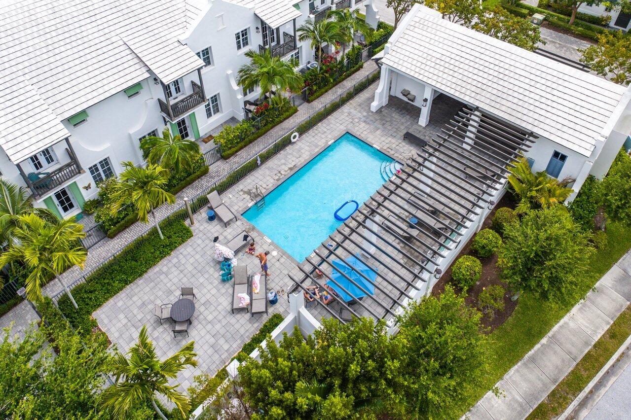 1135 Kingston Lane