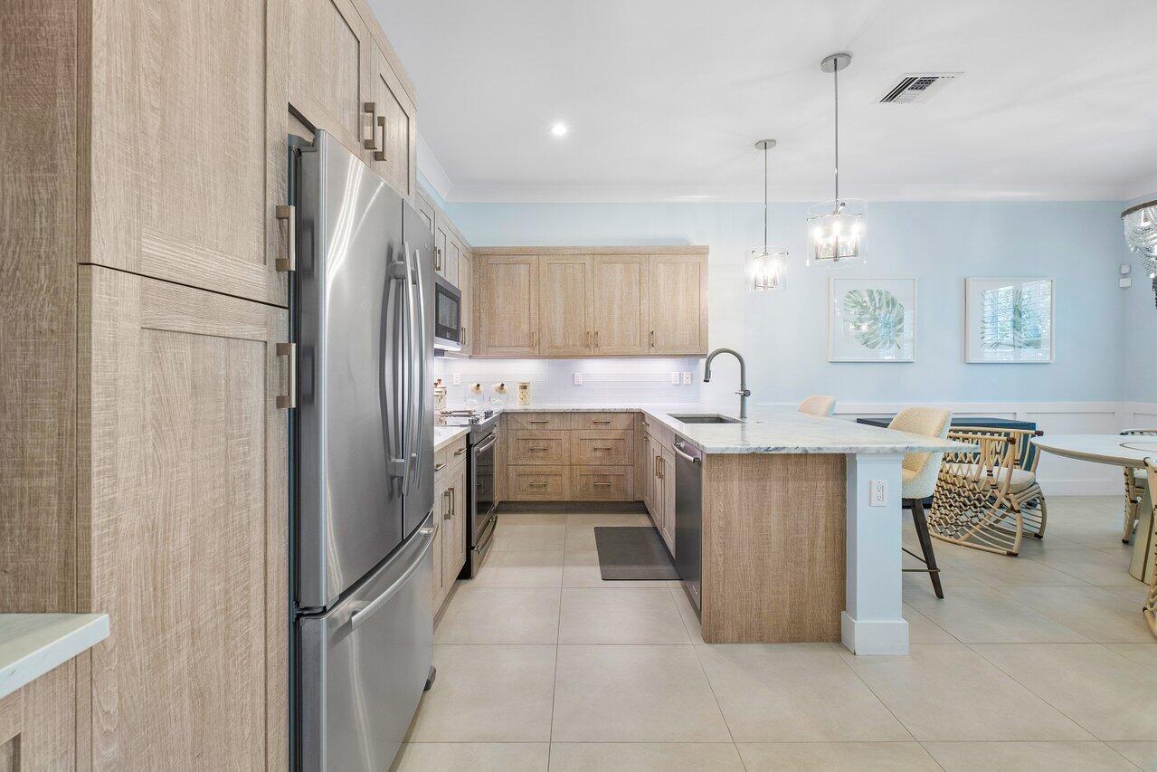 1135 Kingston Lane