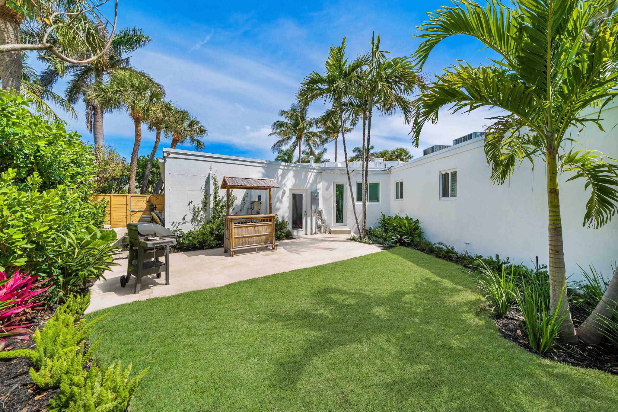 220 Onondaga Avenue, Palm Beach