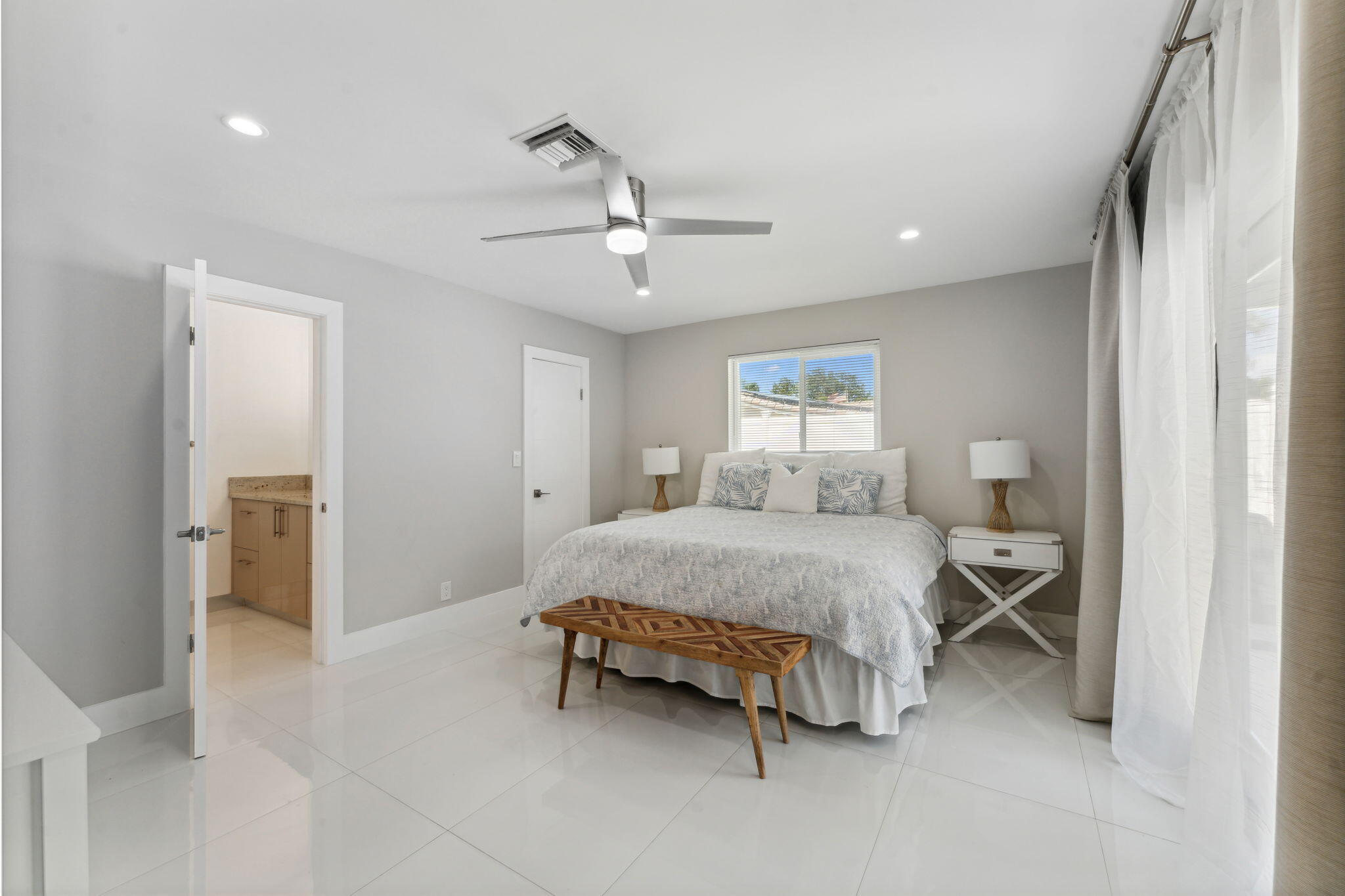 5230 NE 15th Avenue, Fort Lauderdale