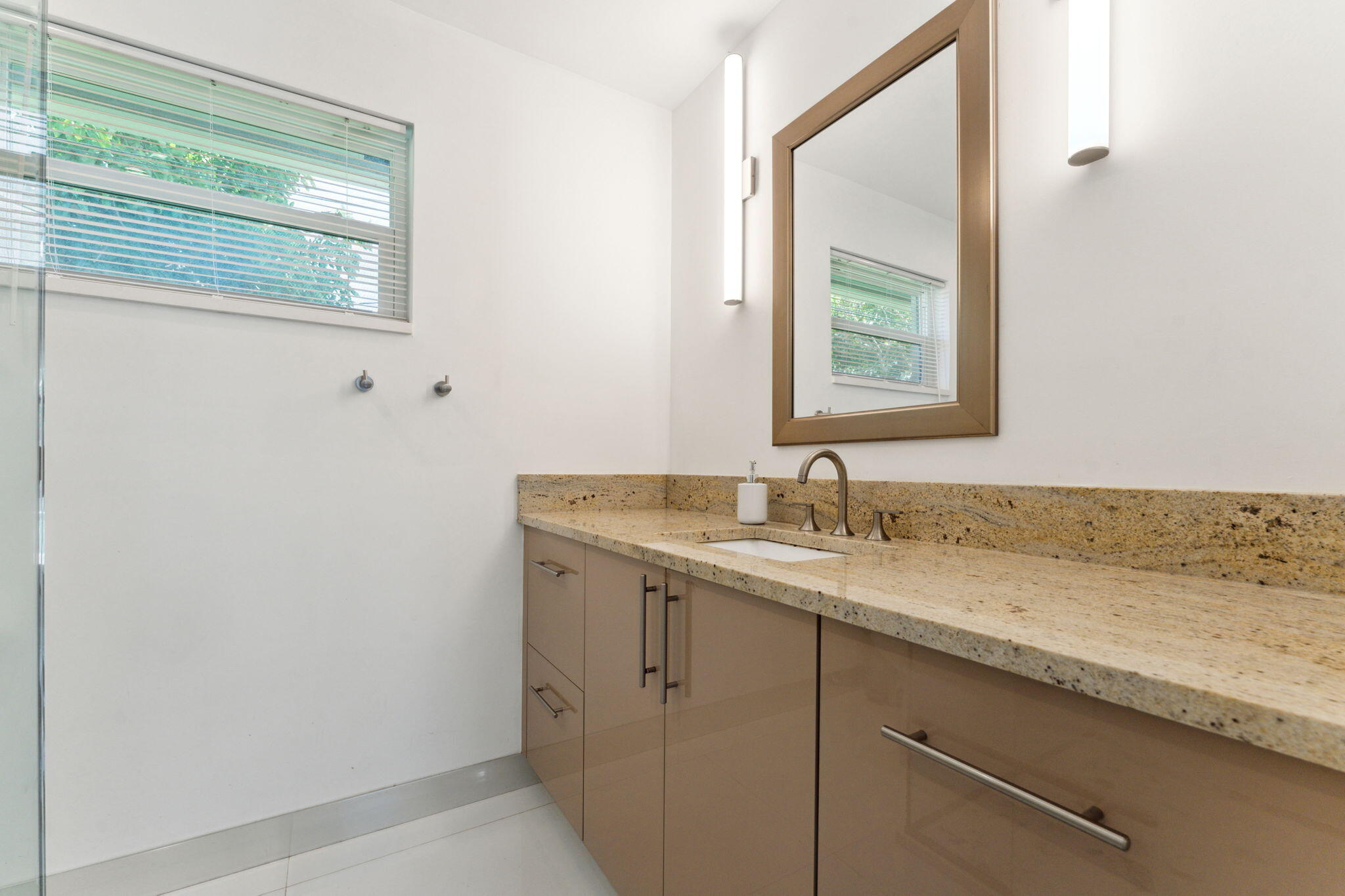 5230 NE 15th Avenue, Fort Lauderdale