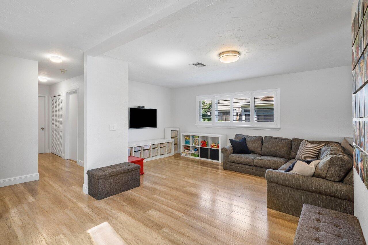 2320 SW 23rd Cranbrook Drive, Boynton Beach