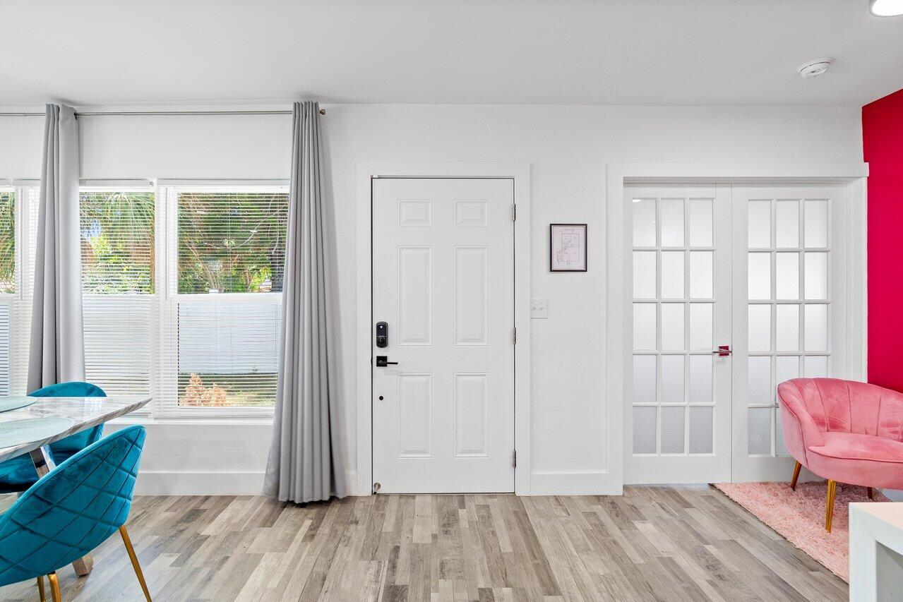 108 SE 11th Avenue