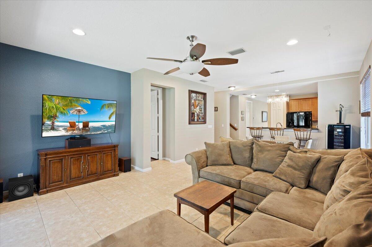 8766 Tally Ho Lane, West Palm Beach