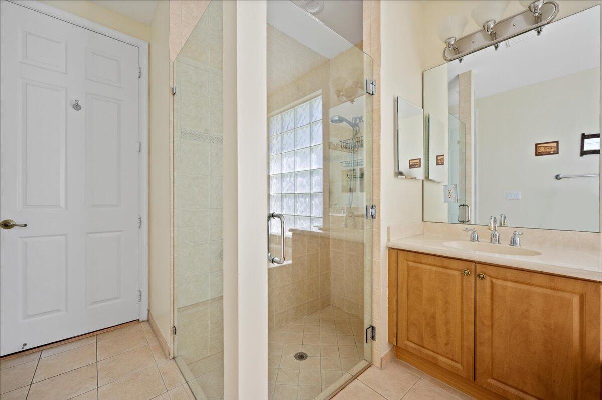 8766 Tally Ho Lane, West Palm Beach