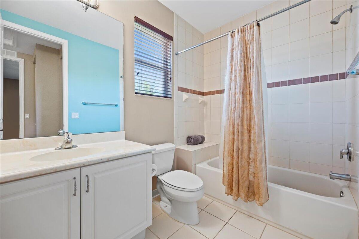 8766 Tally Ho Lane, West Palm Beach