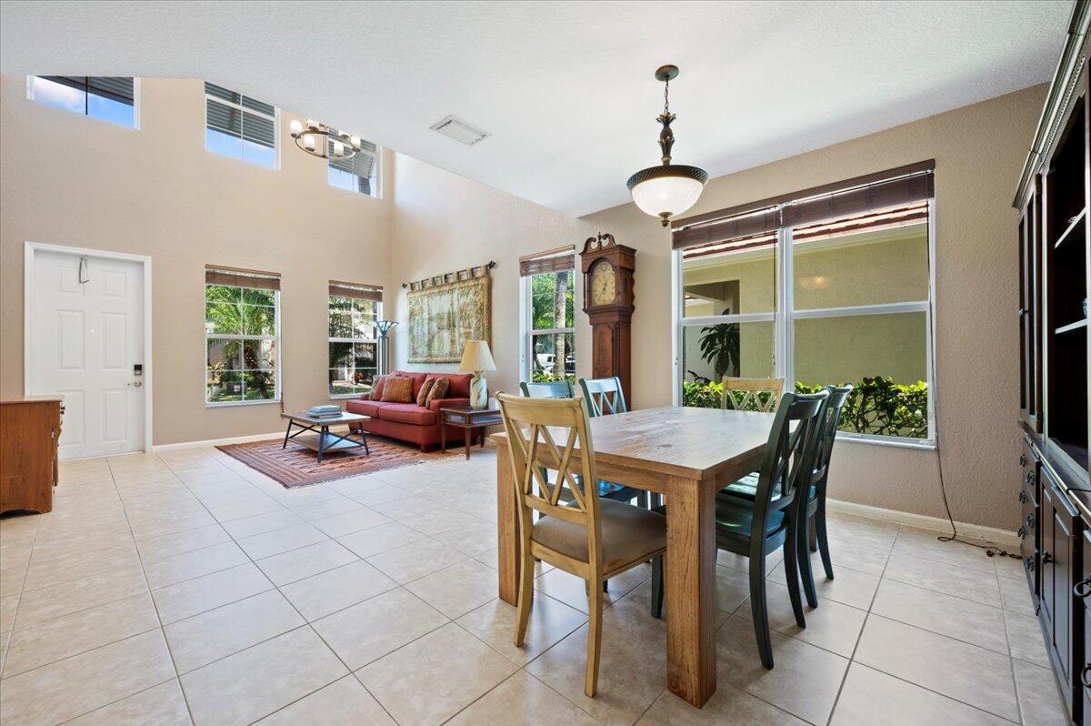 8766 Tally Ho Lane, West Palm Beach