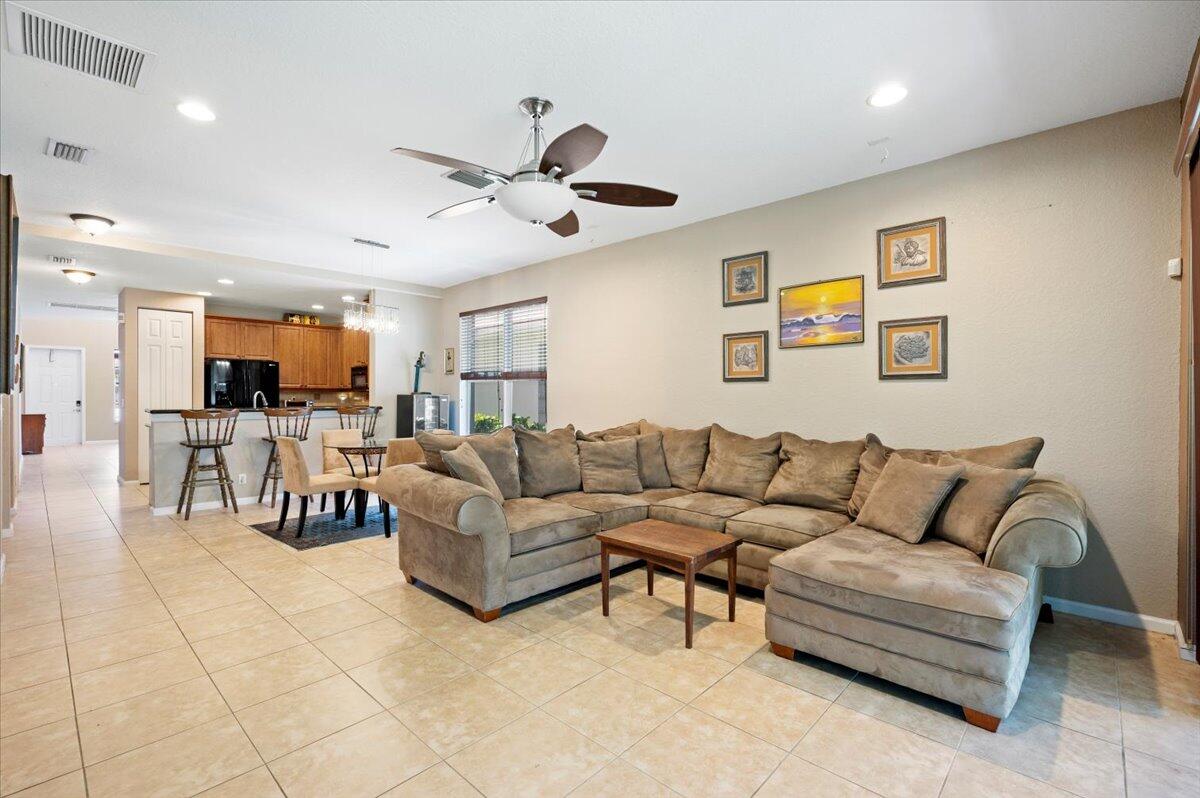 8766 Tally Ho Lane, West Palm Beach