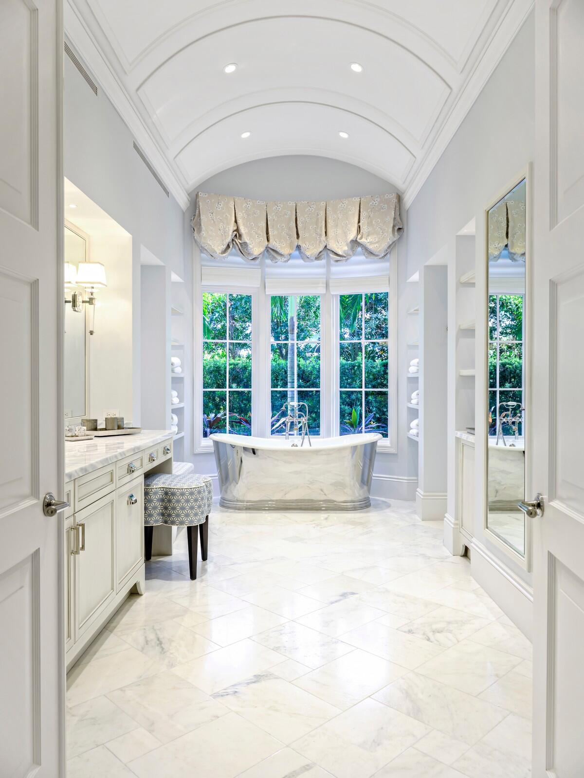 131 W Bears Club Drive