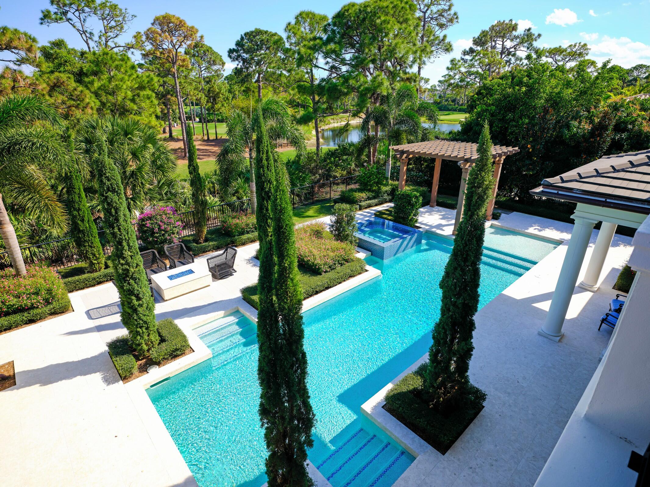 131 W Bears Club Drive