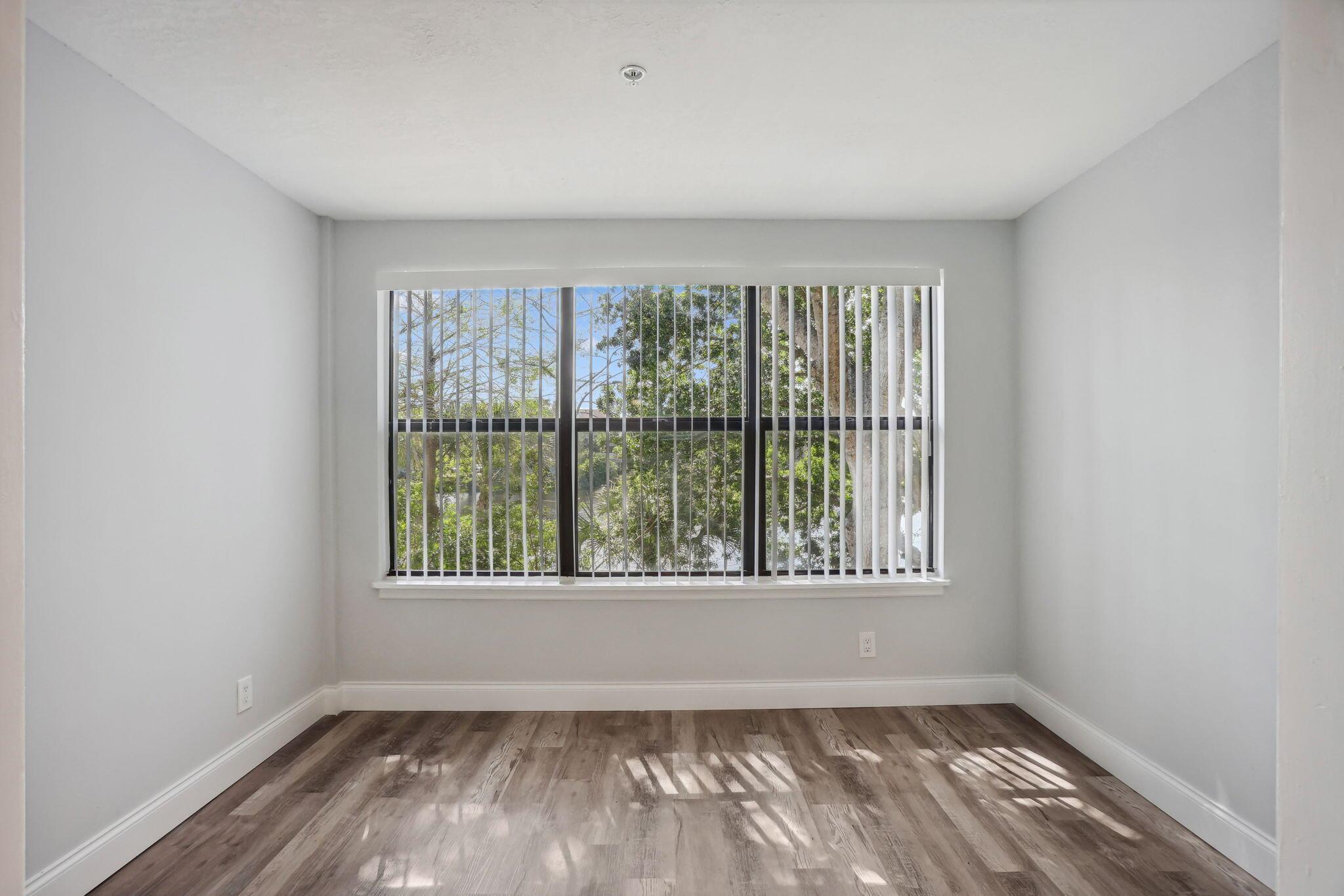 2315 N Congress Avenue 22