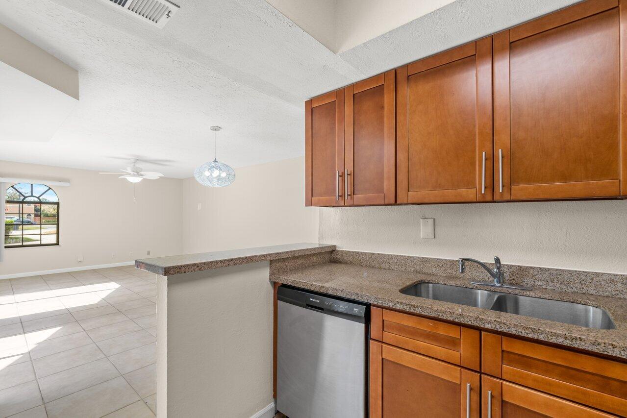 8297 Thames Boulevard C, Boca Raton Unit: C