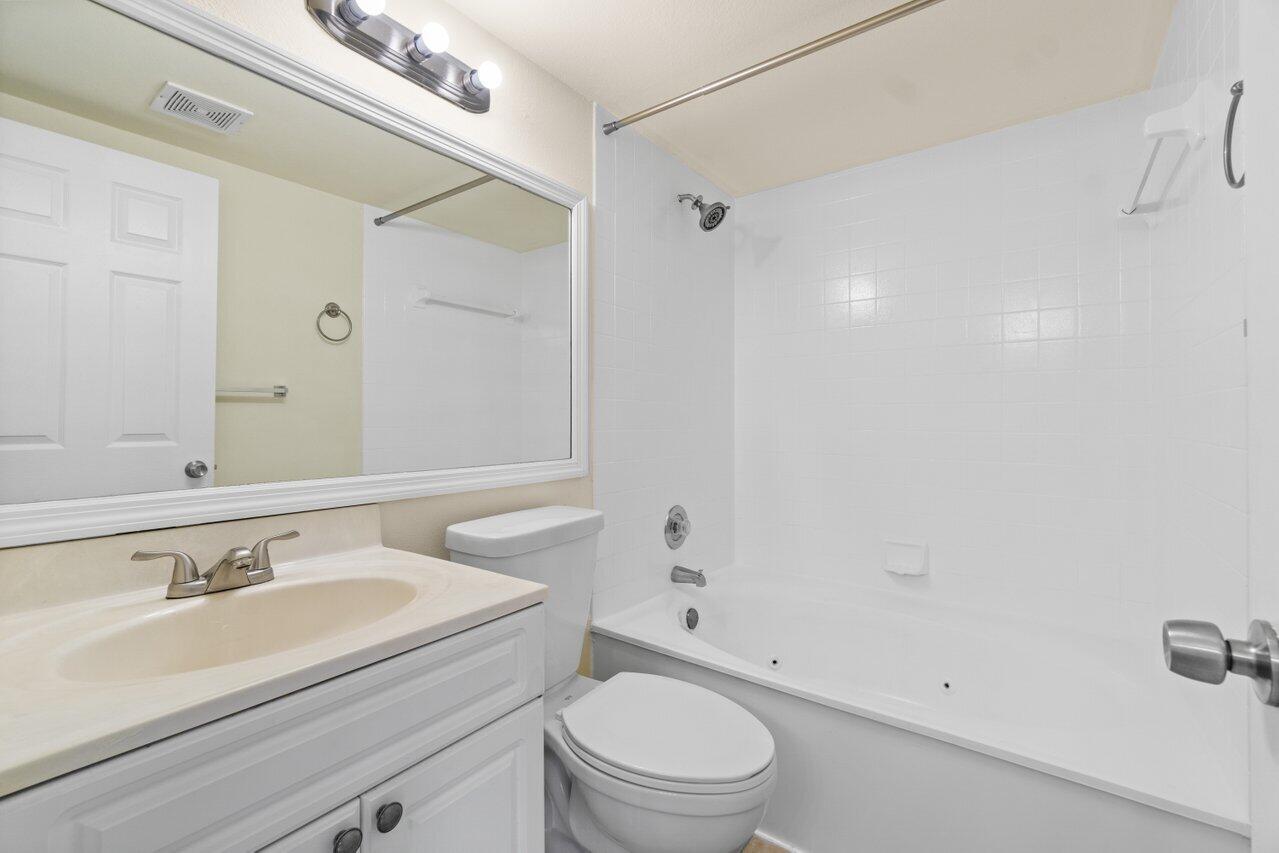 8297 Thames Boulevard C, Boca Raton Unit: C