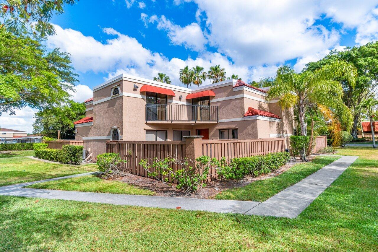 8297 Thames Boulevard C, Boca Raton Unit: C