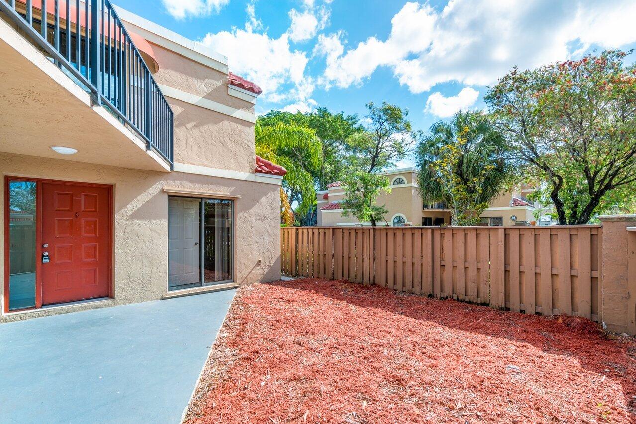 8297 Thames Boulevard C, Boca Raton Unit: C