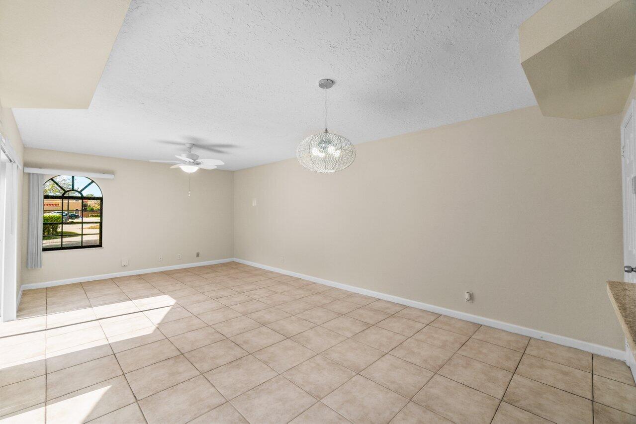 8297 Thames Boulevard C, Boca Raton Unit: C