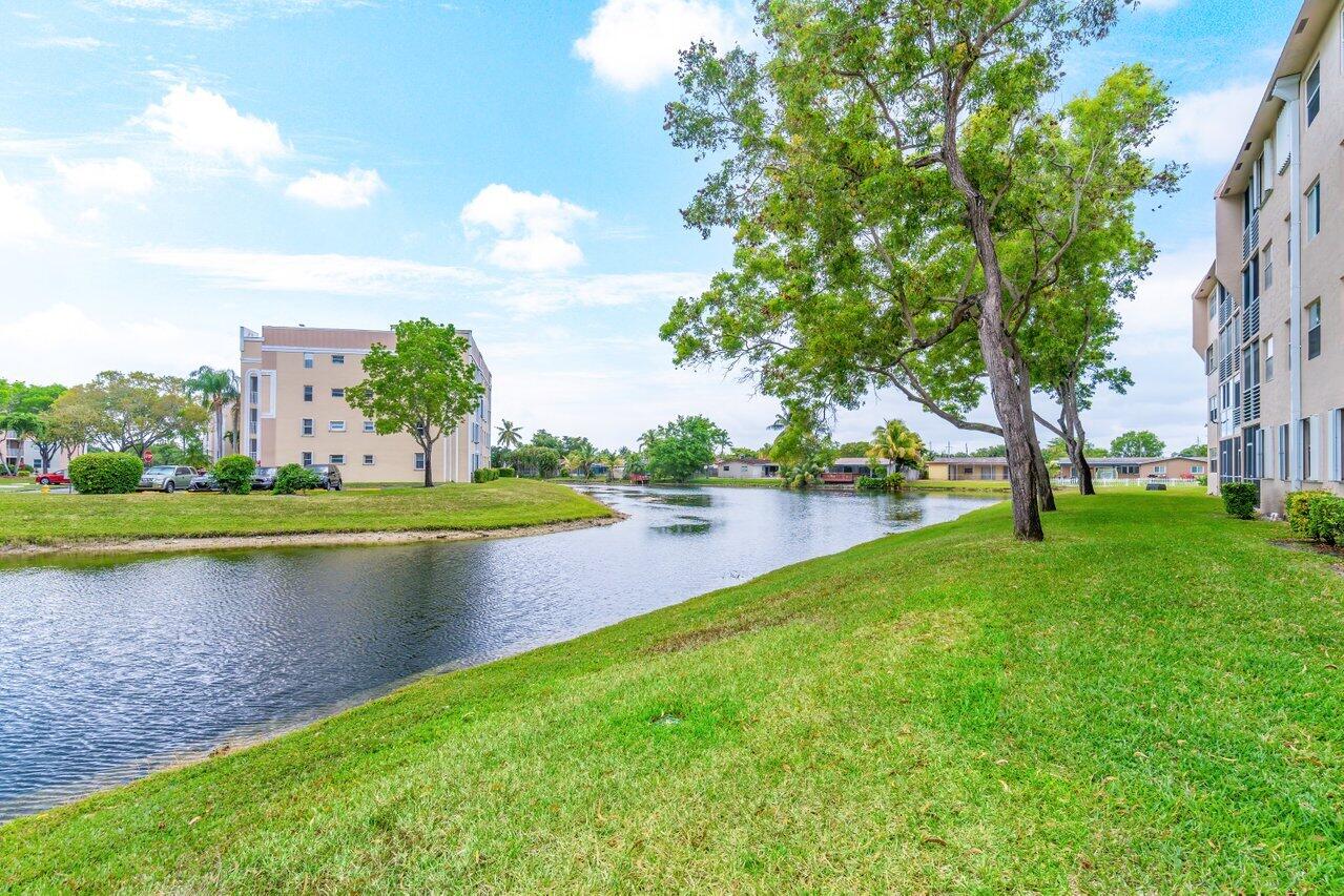 10414 NW 24th Place 301, Sunrise Unit: 301