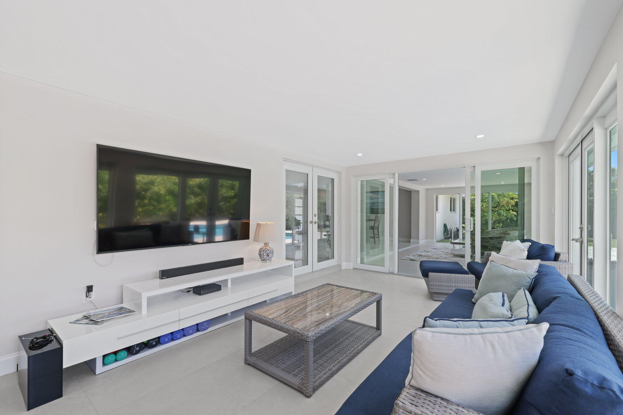 1209 SE 12th Terrace, Deerfield Beach