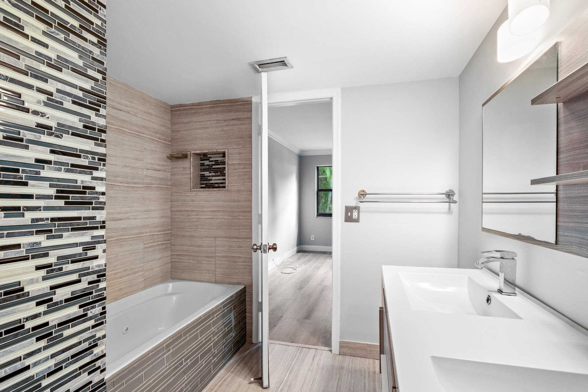 1120 Homewood Boulevard G204, Delray Beach Unit: G204