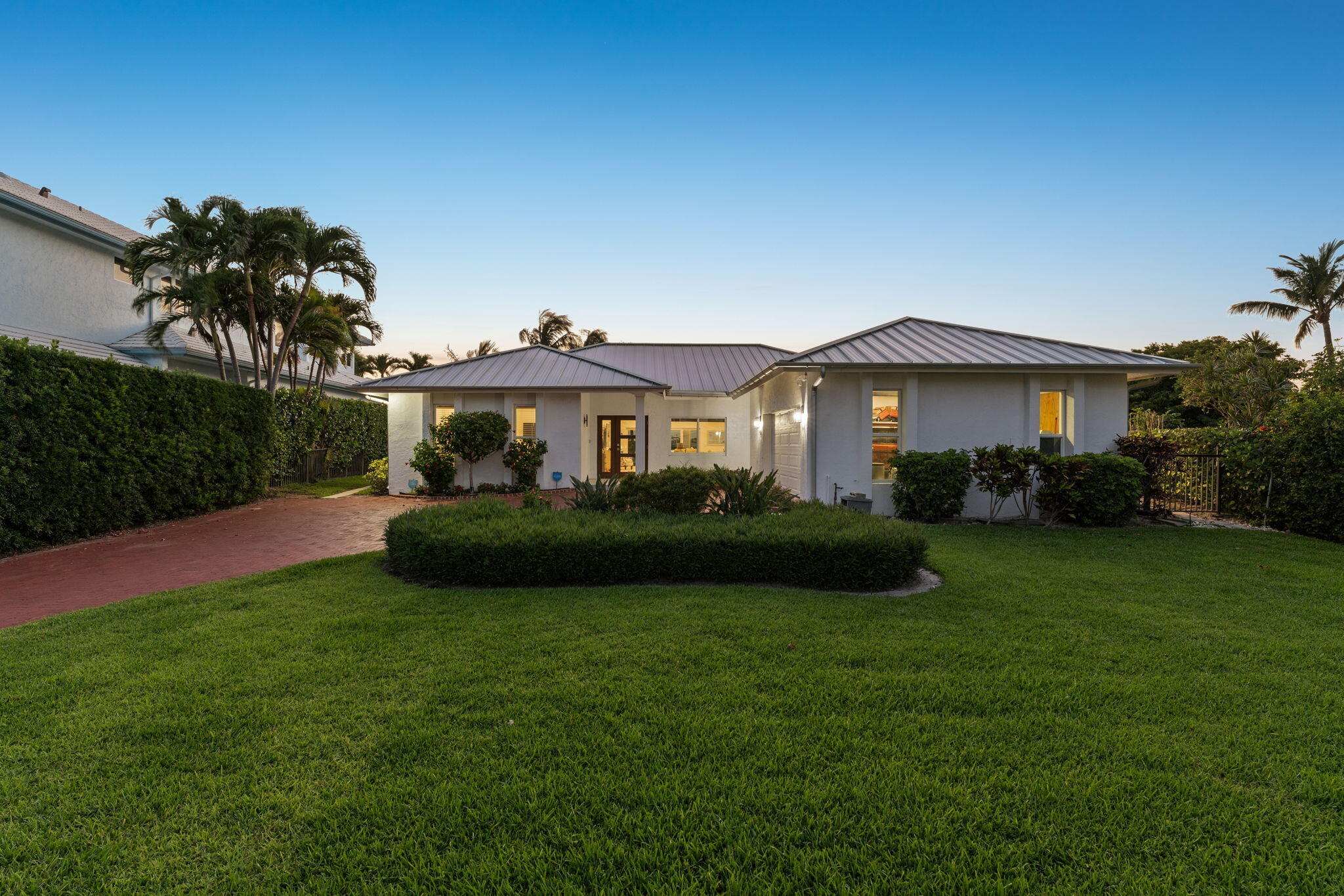 1025 N Atlantic Drive