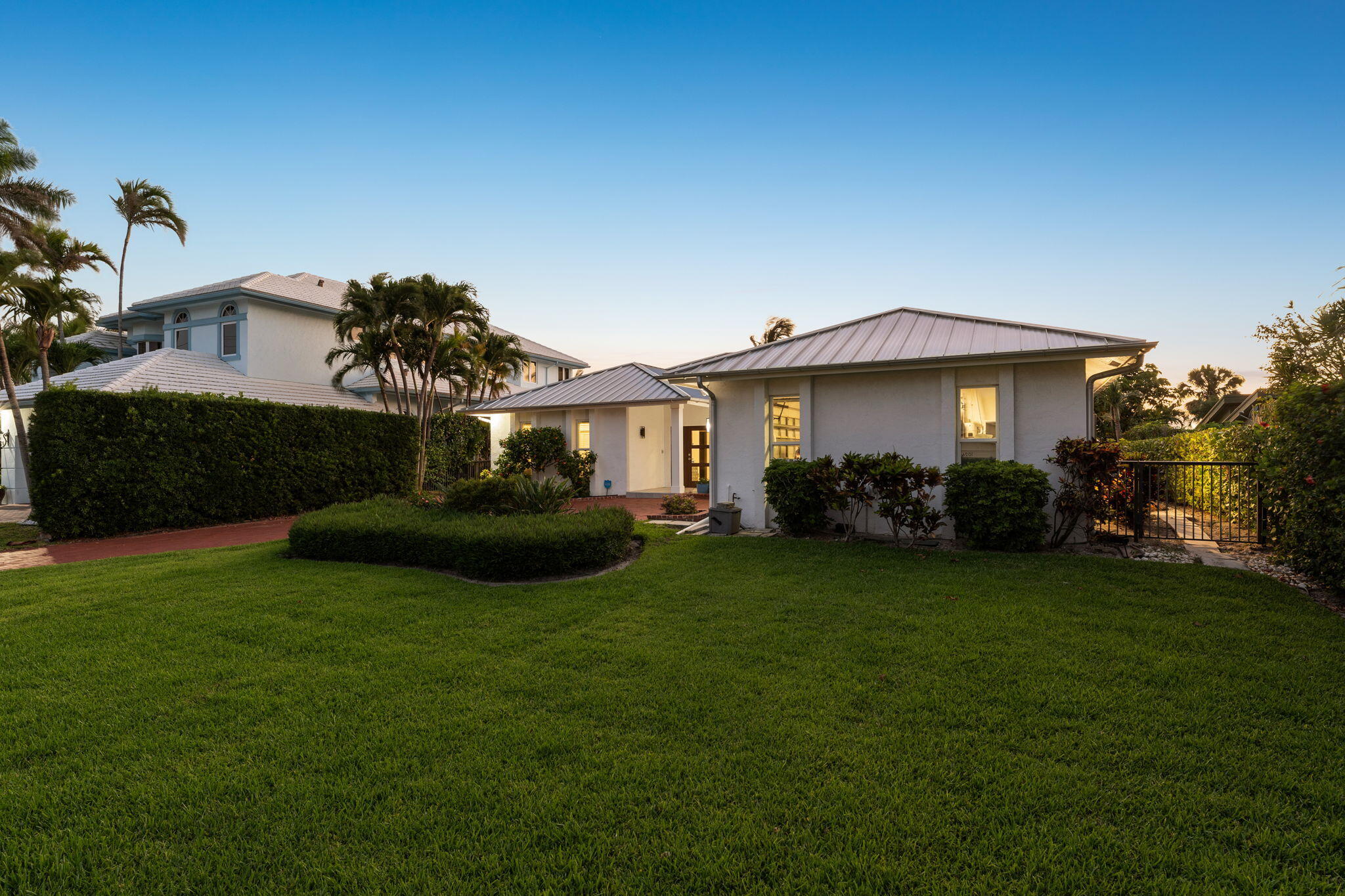 1025 N Atlantic Drive