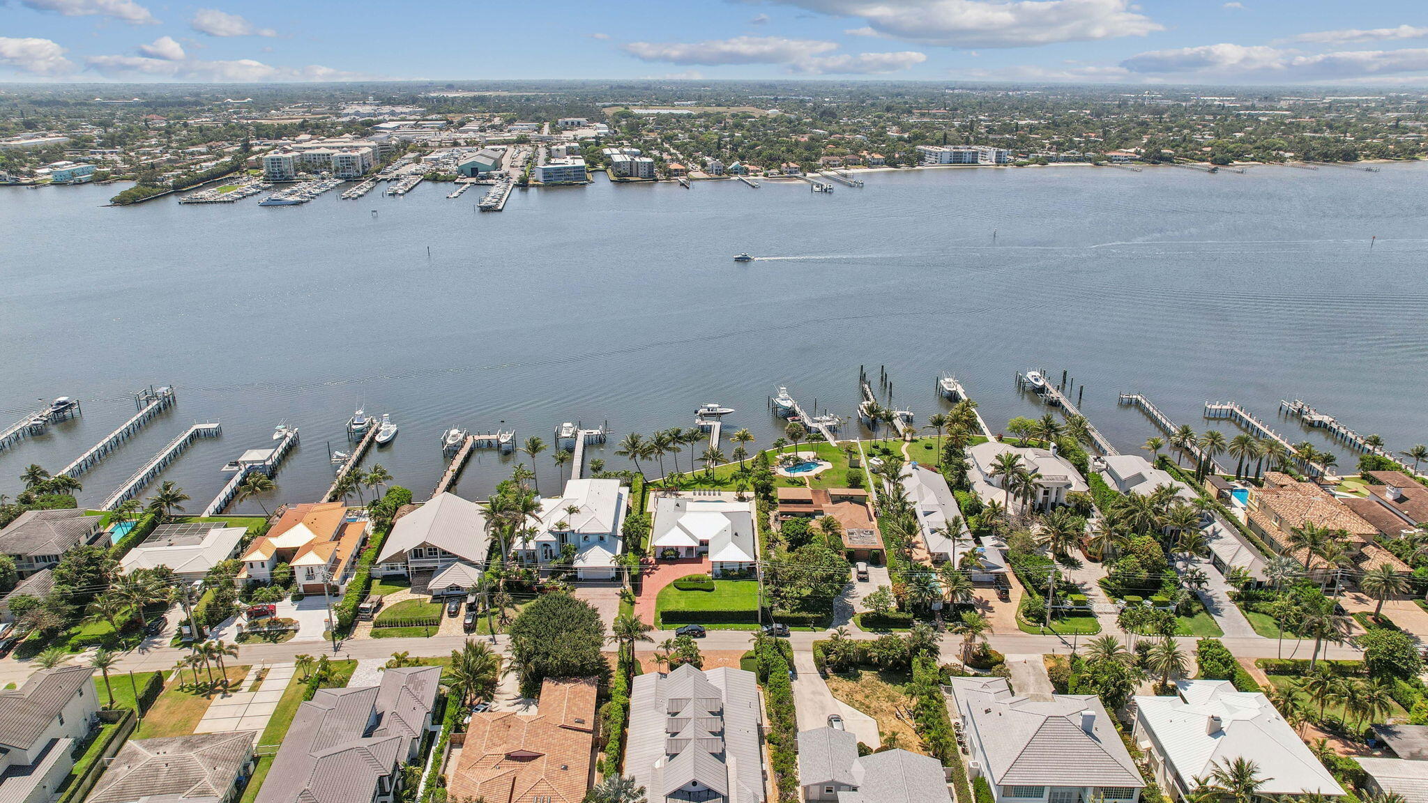 1025 N Atlantic Drive