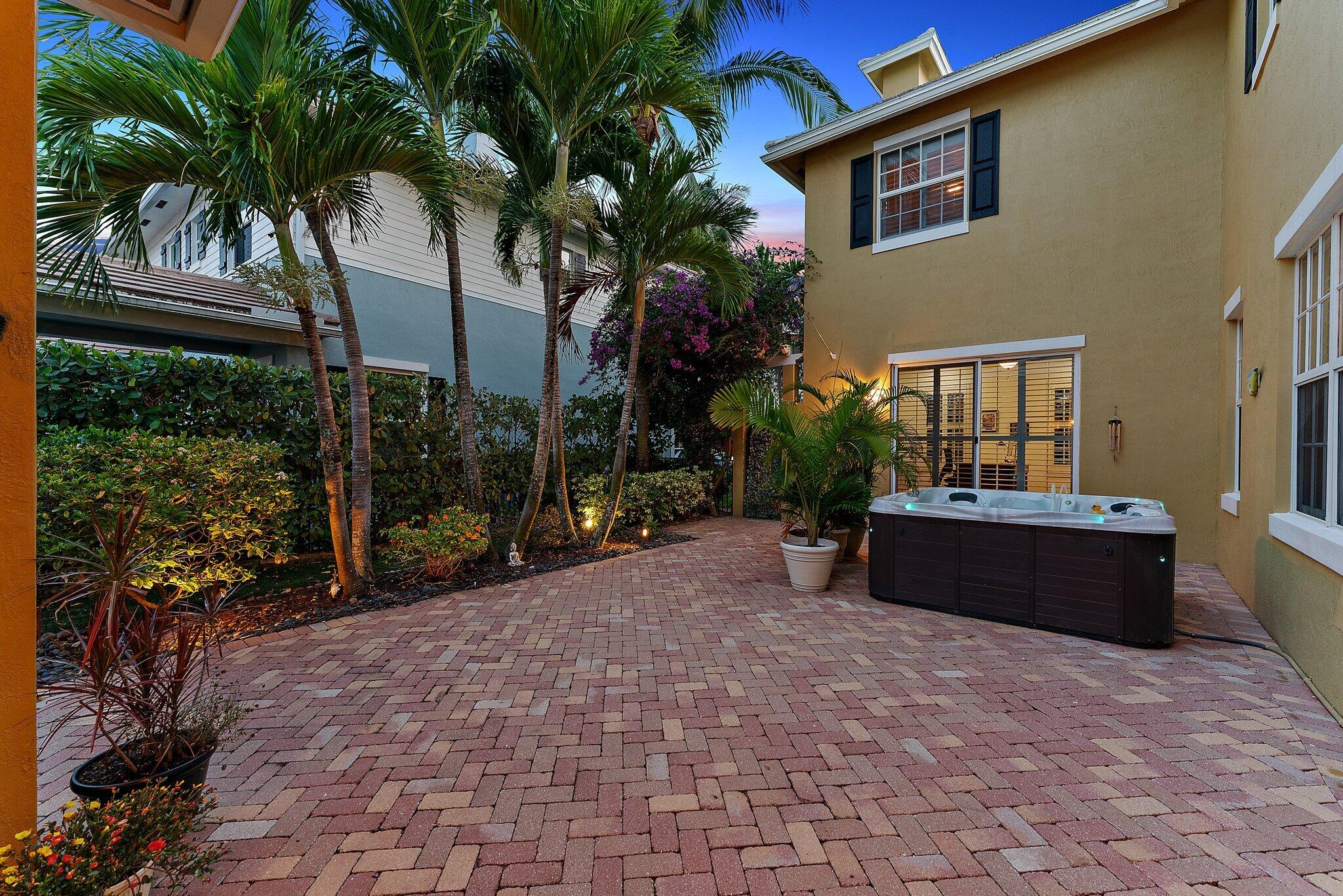 111 Leather Leaf Drive, Jupiter