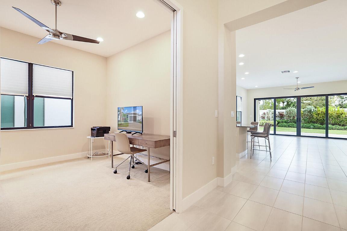 17553 Rainstream Road, Boca Raton