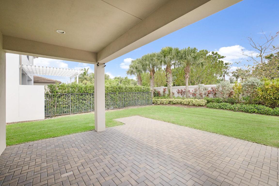 17553 Rainstream Road, Boca Raton