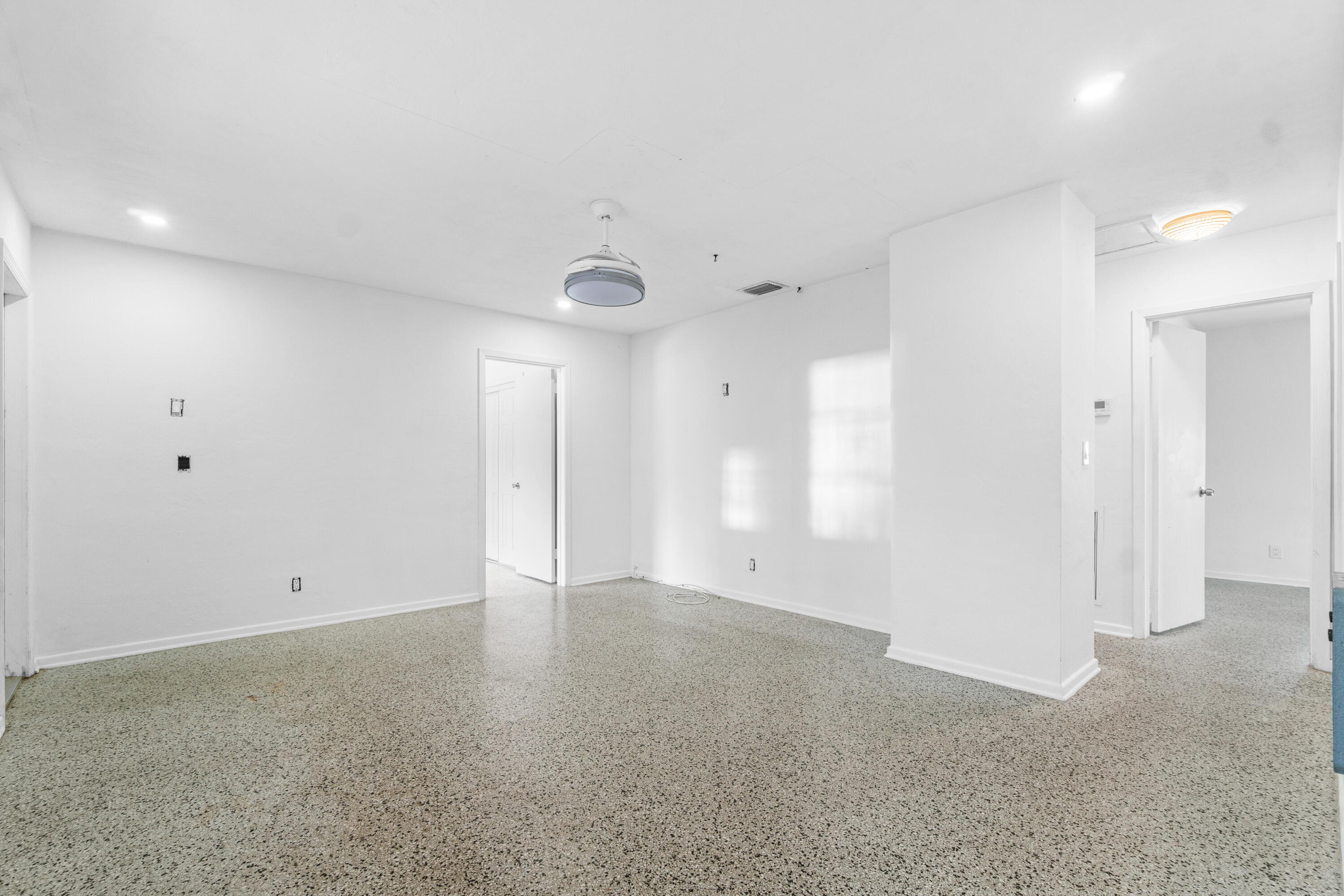 238 SW 10th Avenue