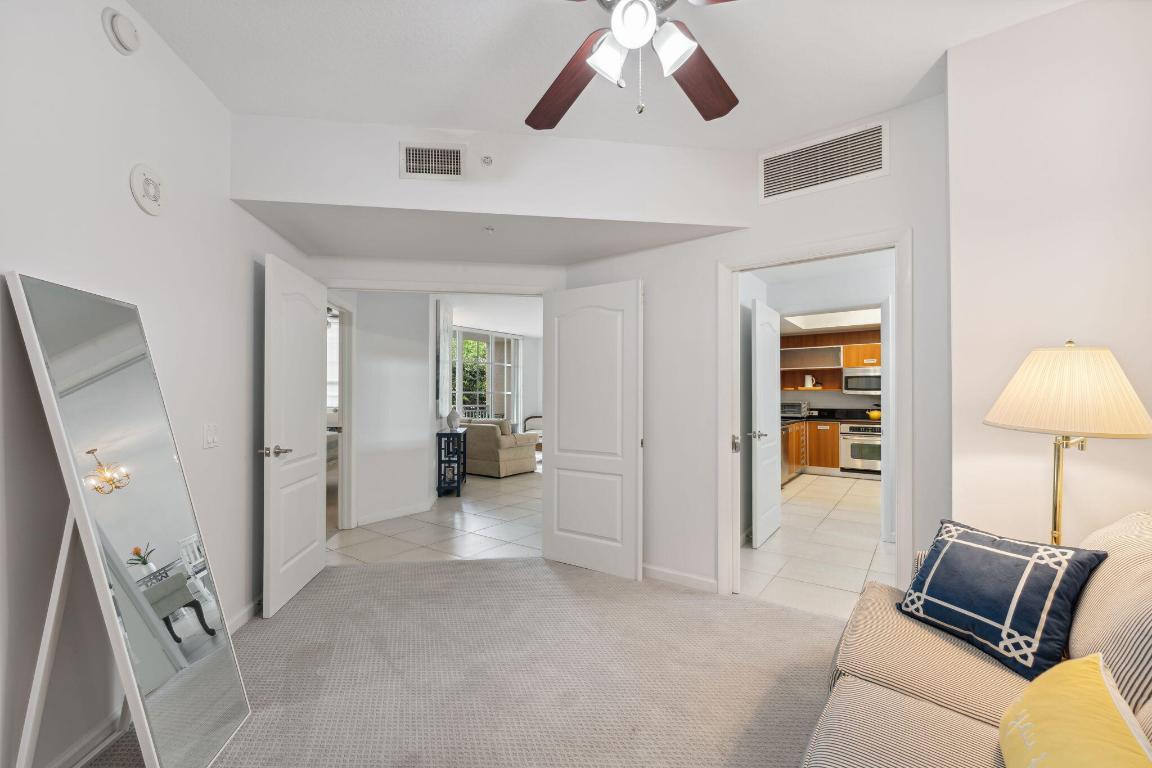 410 Evernia Street 414