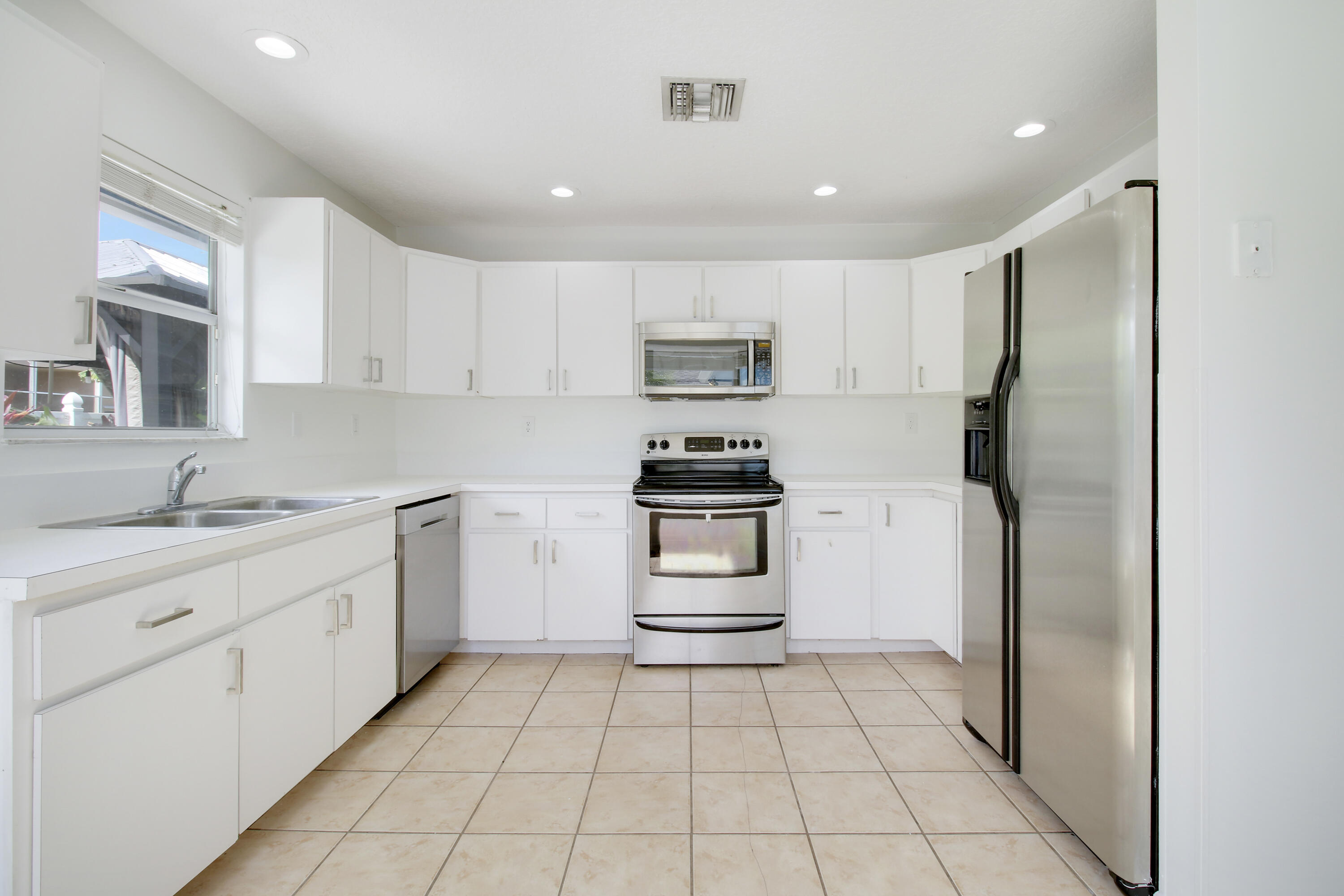 6118 Barbara Street