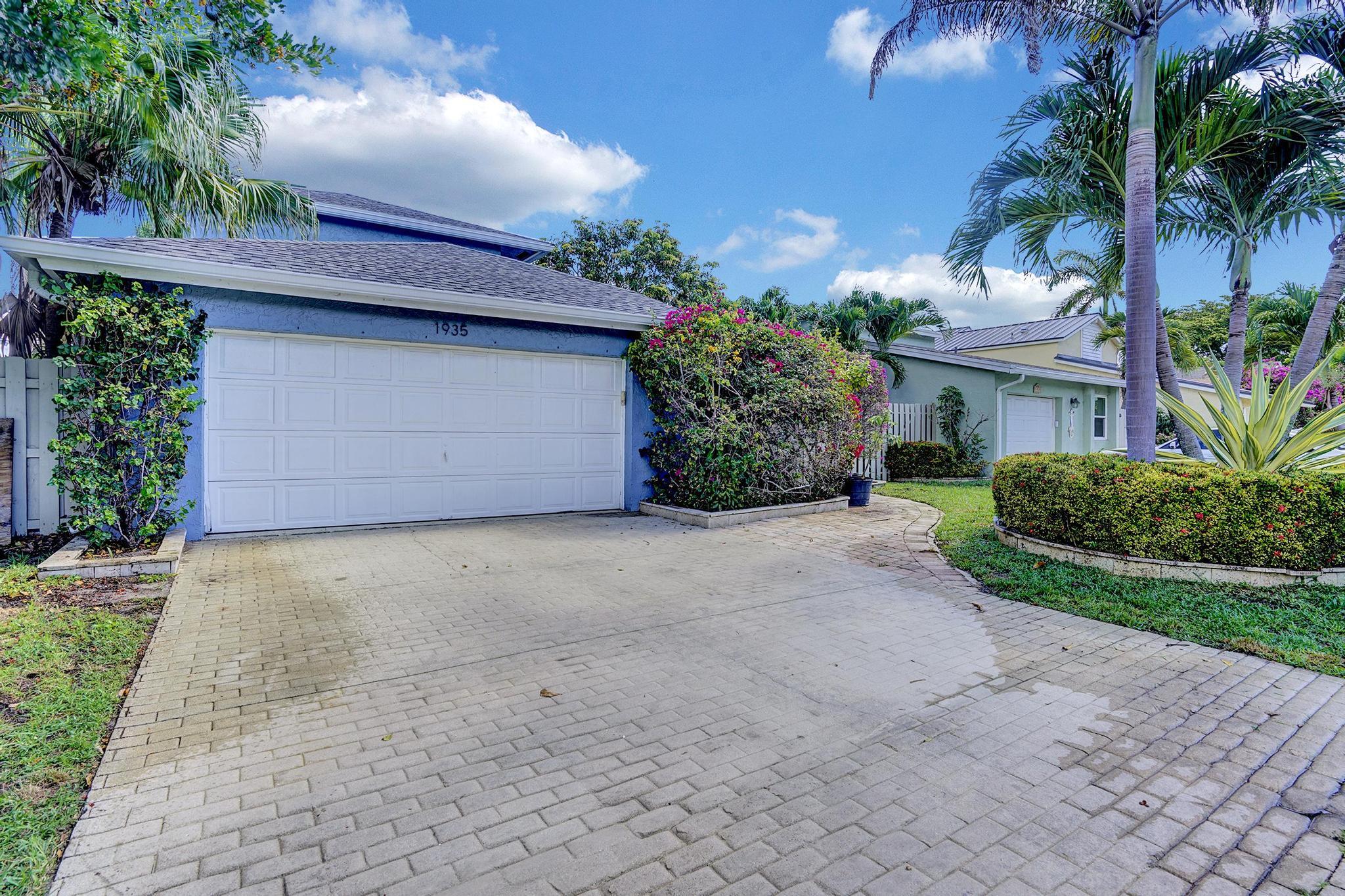 1935 NW 9th Street