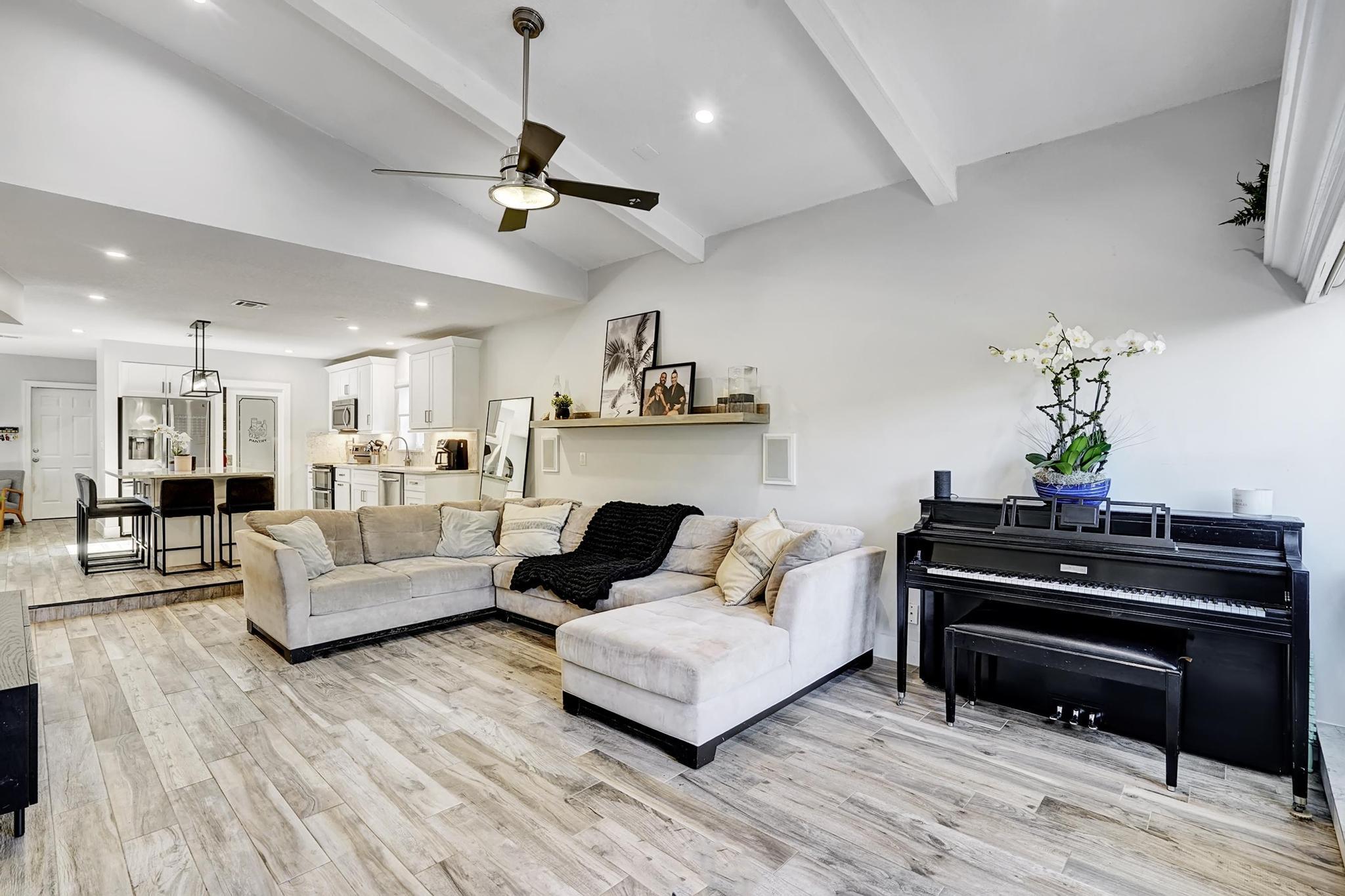 1935 NW 9th Street