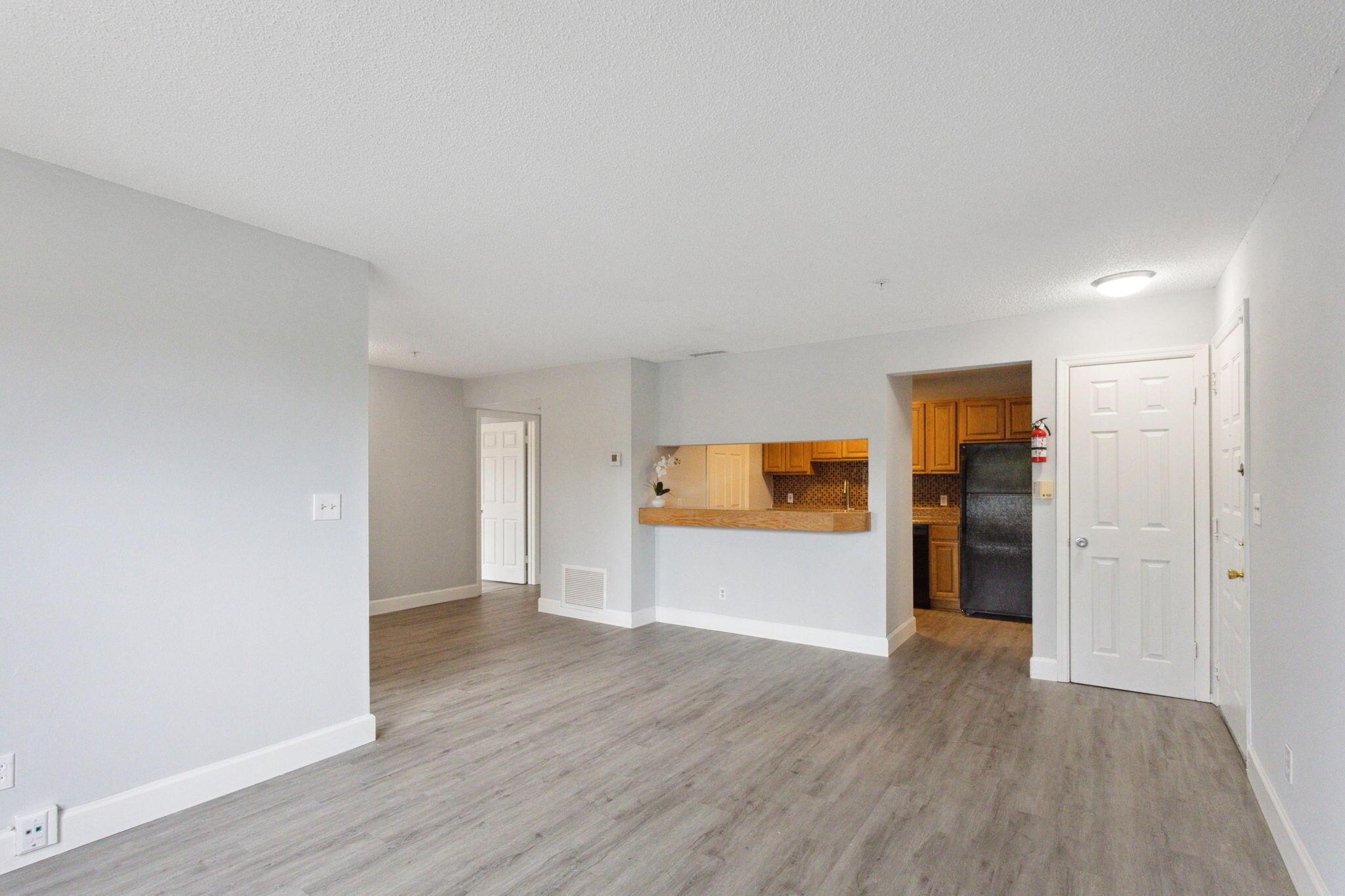 2301 N Congress Ave 25