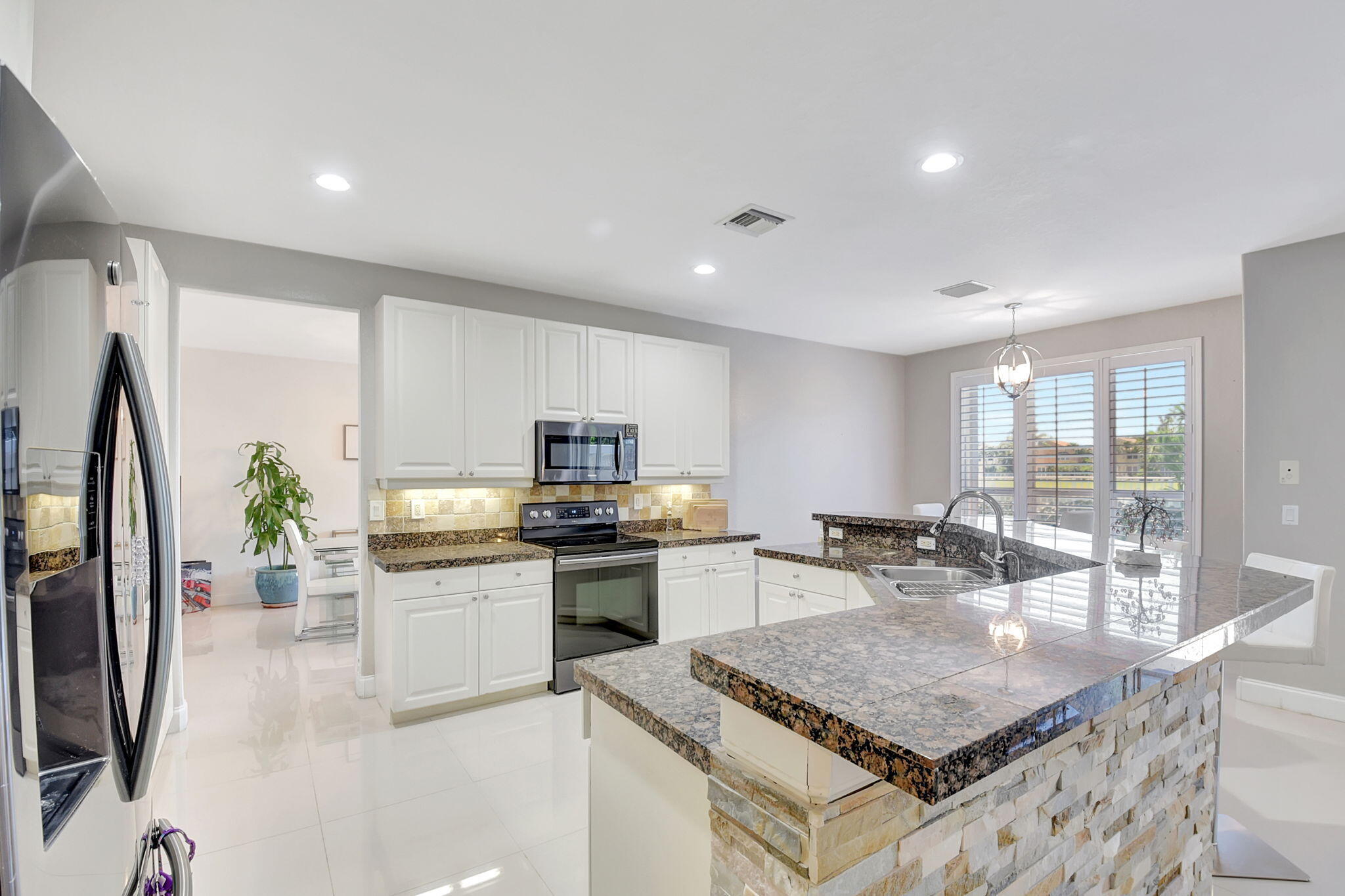 4806 N Classical Boulevard