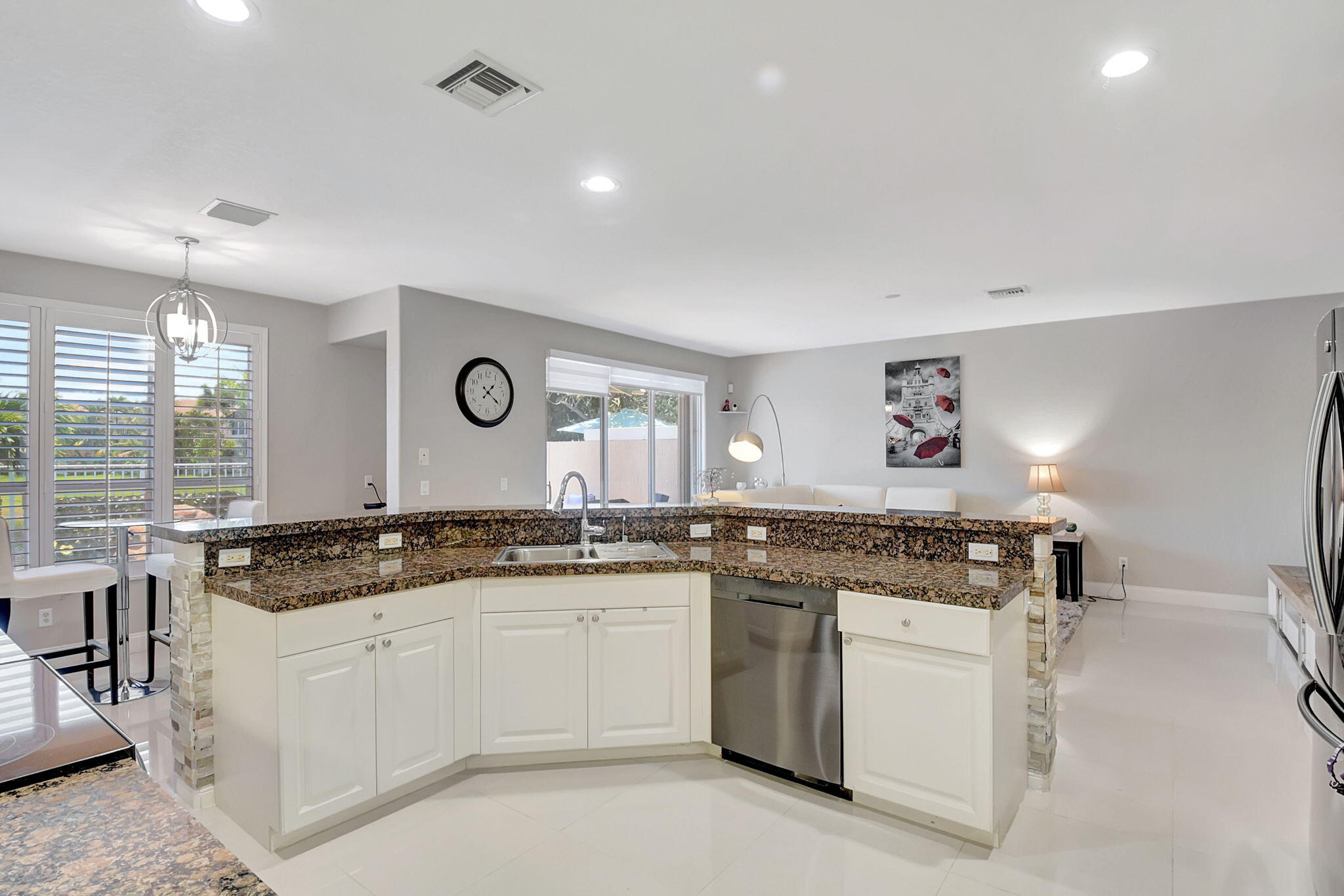 4806 N Classical Boulevard