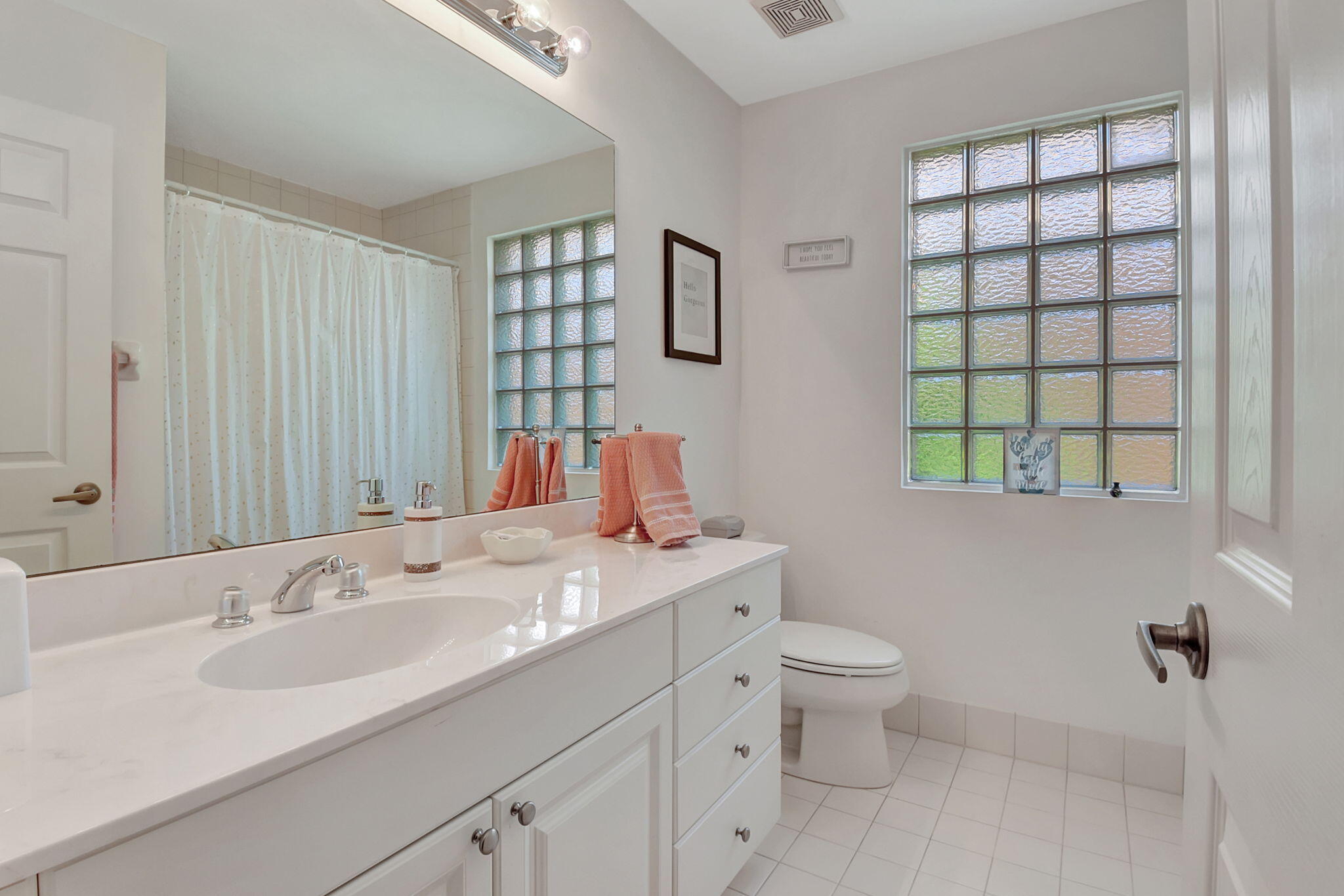 4806 N Classical Boulevard